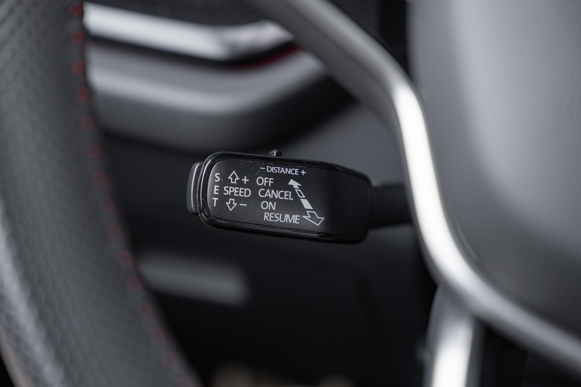 SKODA Octavia Combi 2.0 TSI DSG RS-image-19