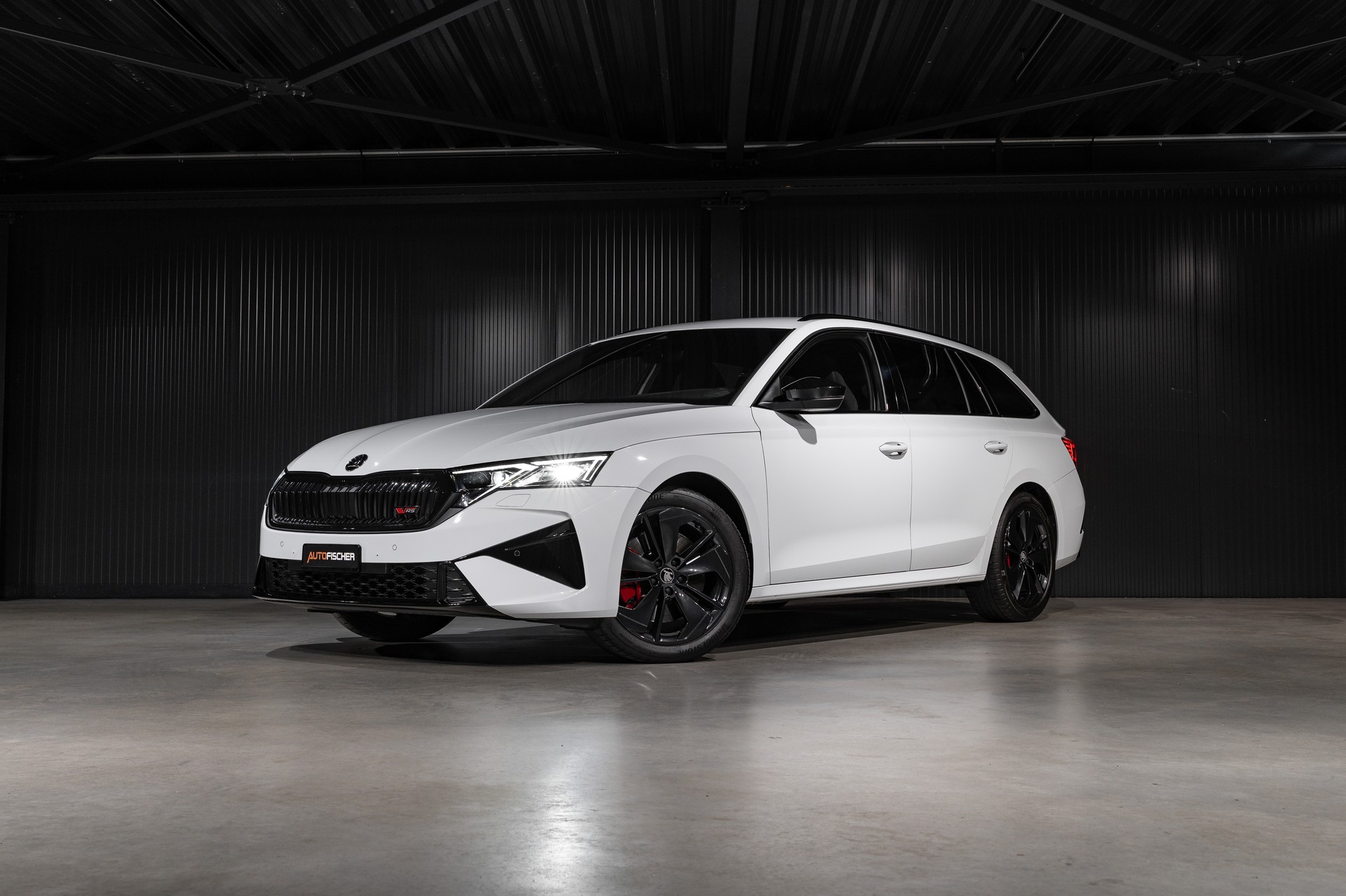 SKODA Octavia Combi 2.0 TSI DSG RS