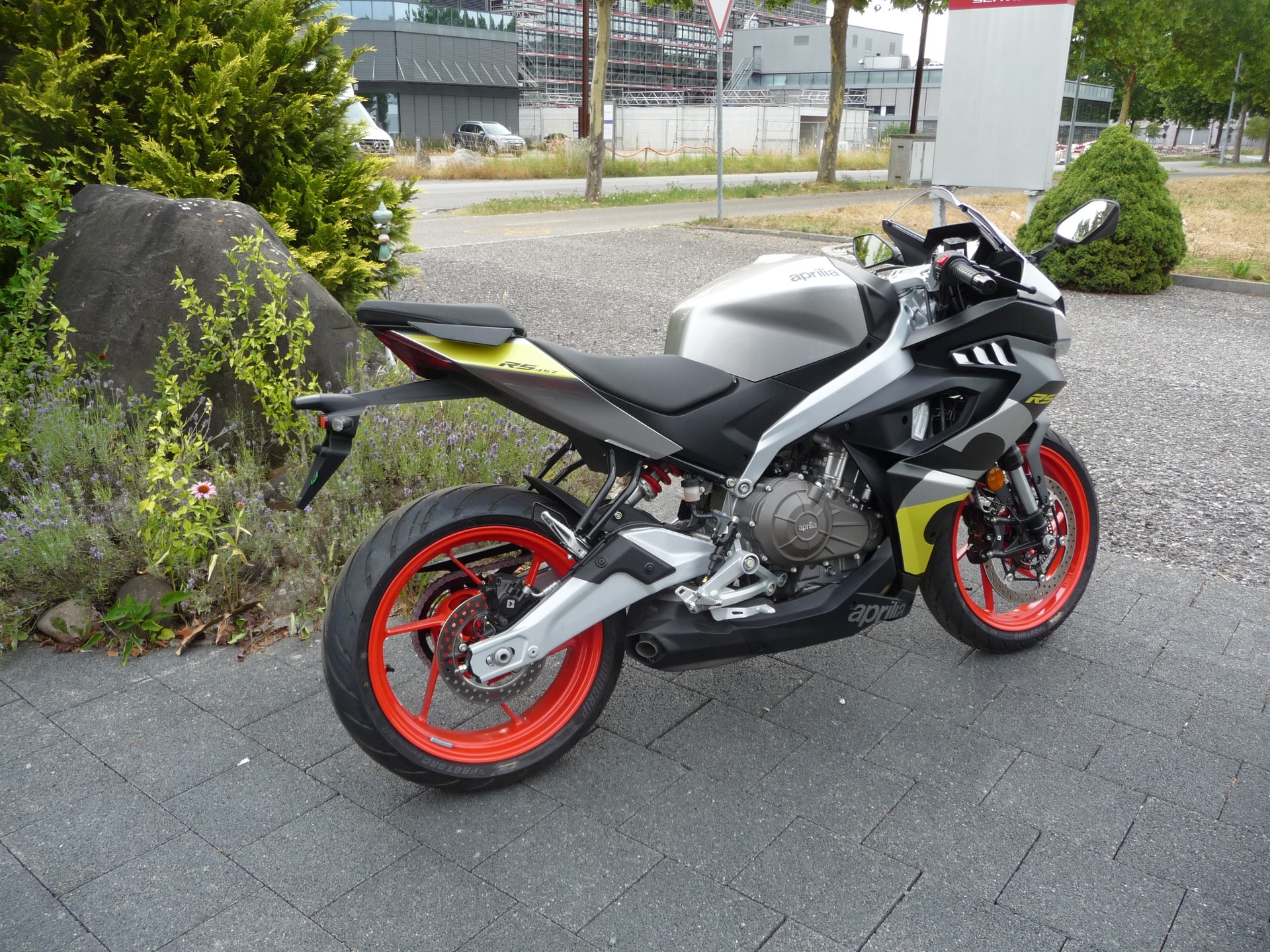 APRILIA RS 457 (35kW)-showroom-element-1