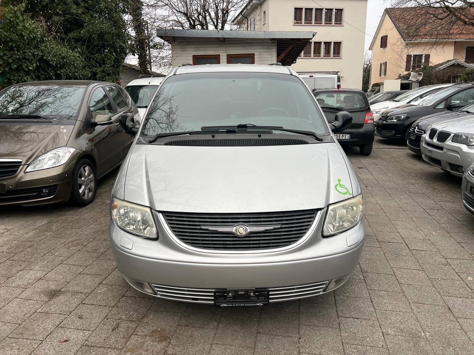 CHRYSLER Voyager 3.3 LX Automatic-image-0