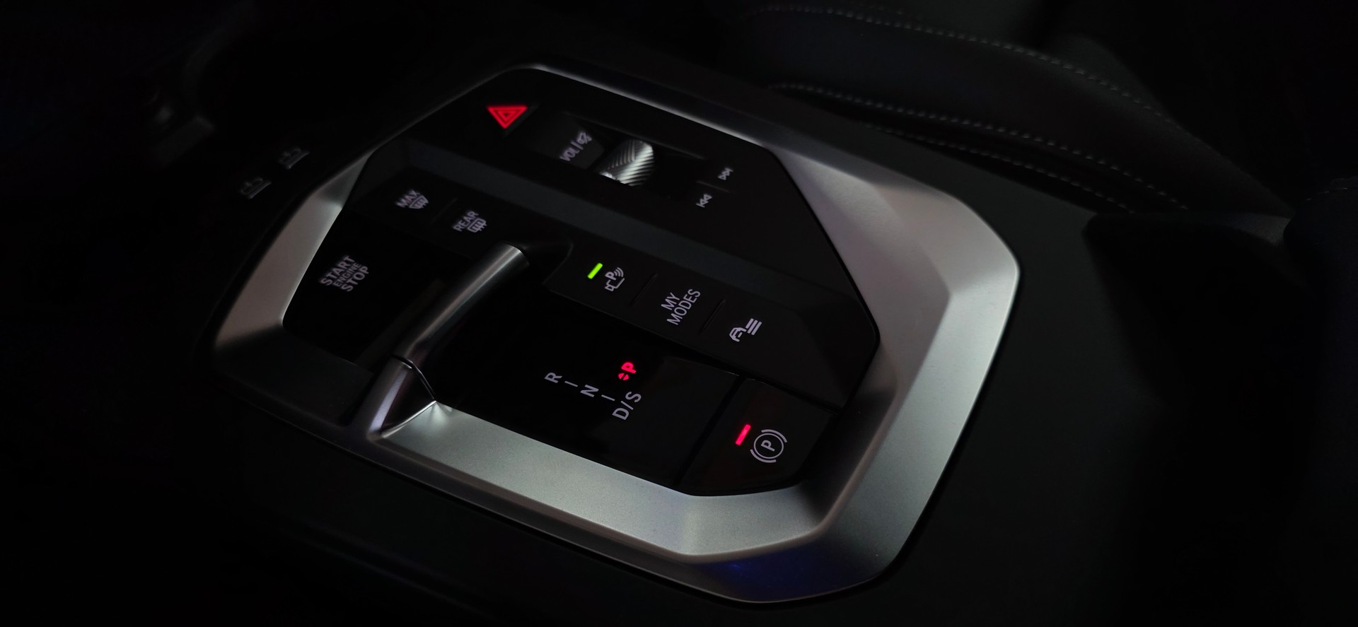BMW M135 xDrive *Harman/Kardon*Voll-Leder*Rückfahrkamera*Sitzheizung*-image-17