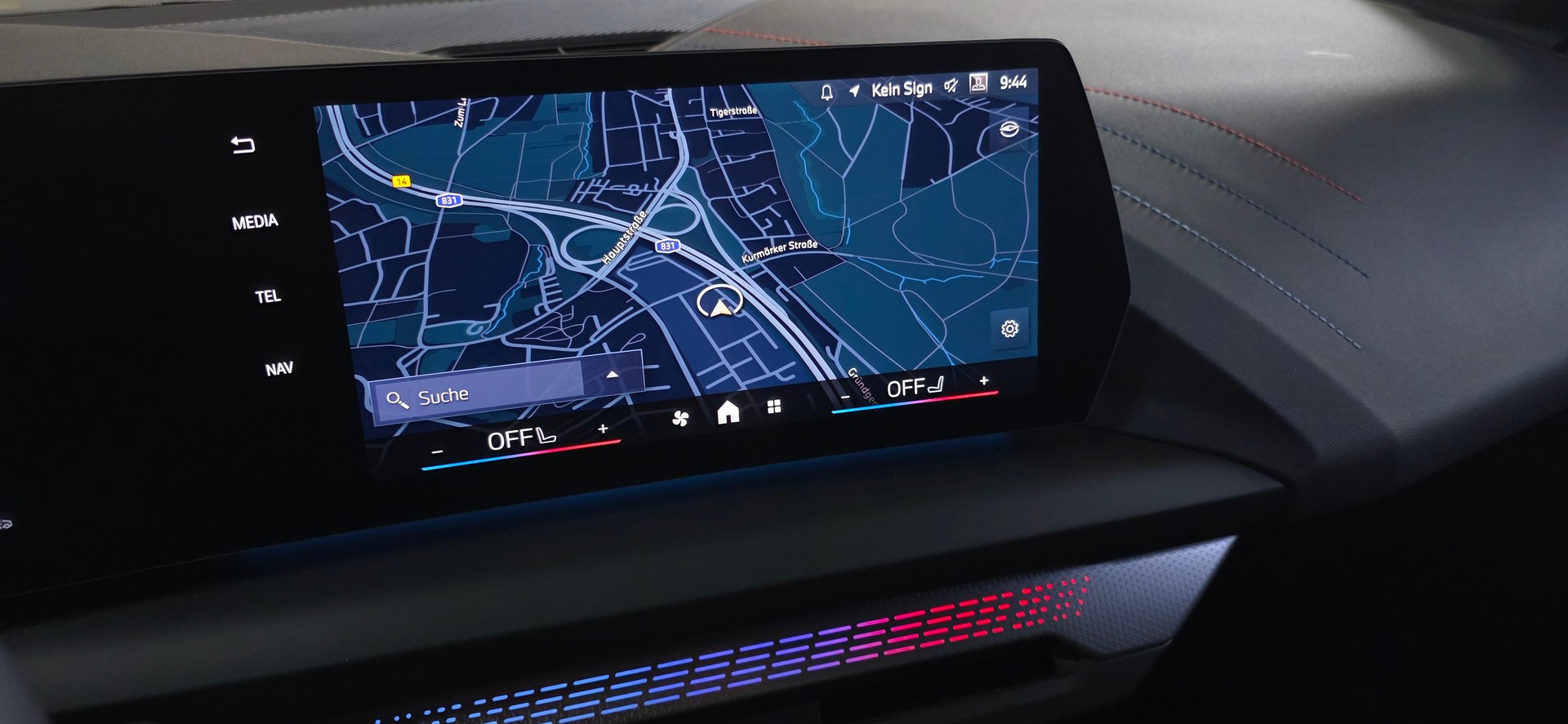 BMW M135 xDrive *Harman/Kardon*Voll-Leder*Rückfahrkamera*Sitzheizung*-image-18