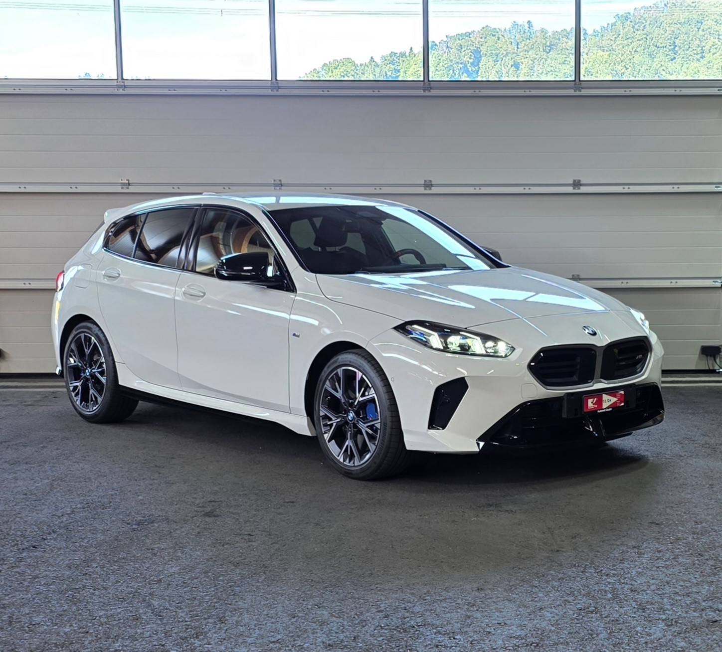 BMW M135 xDrive *Harman/Kardon*Voll-Leder*Rückfahrkamera*Sitzheizung*-image-6