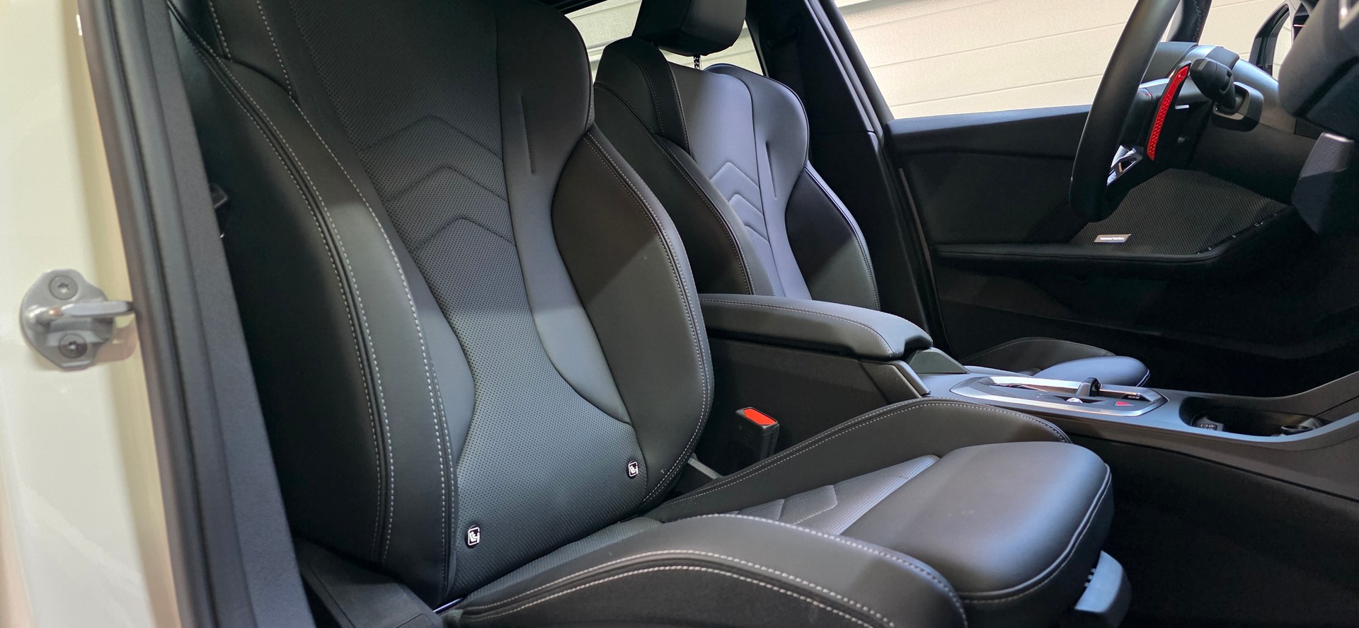 BMW M135 xDrive *Harman/Kardon*Voll-Leder*Rückfahrkamera*Sitzheizung*-image-25