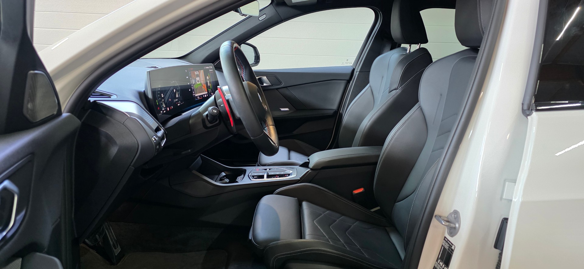 BMW M135 xDrive *Harman/Kardon*Voll-Leder*Rückfahrkamera*Sitzheizung*-image-8