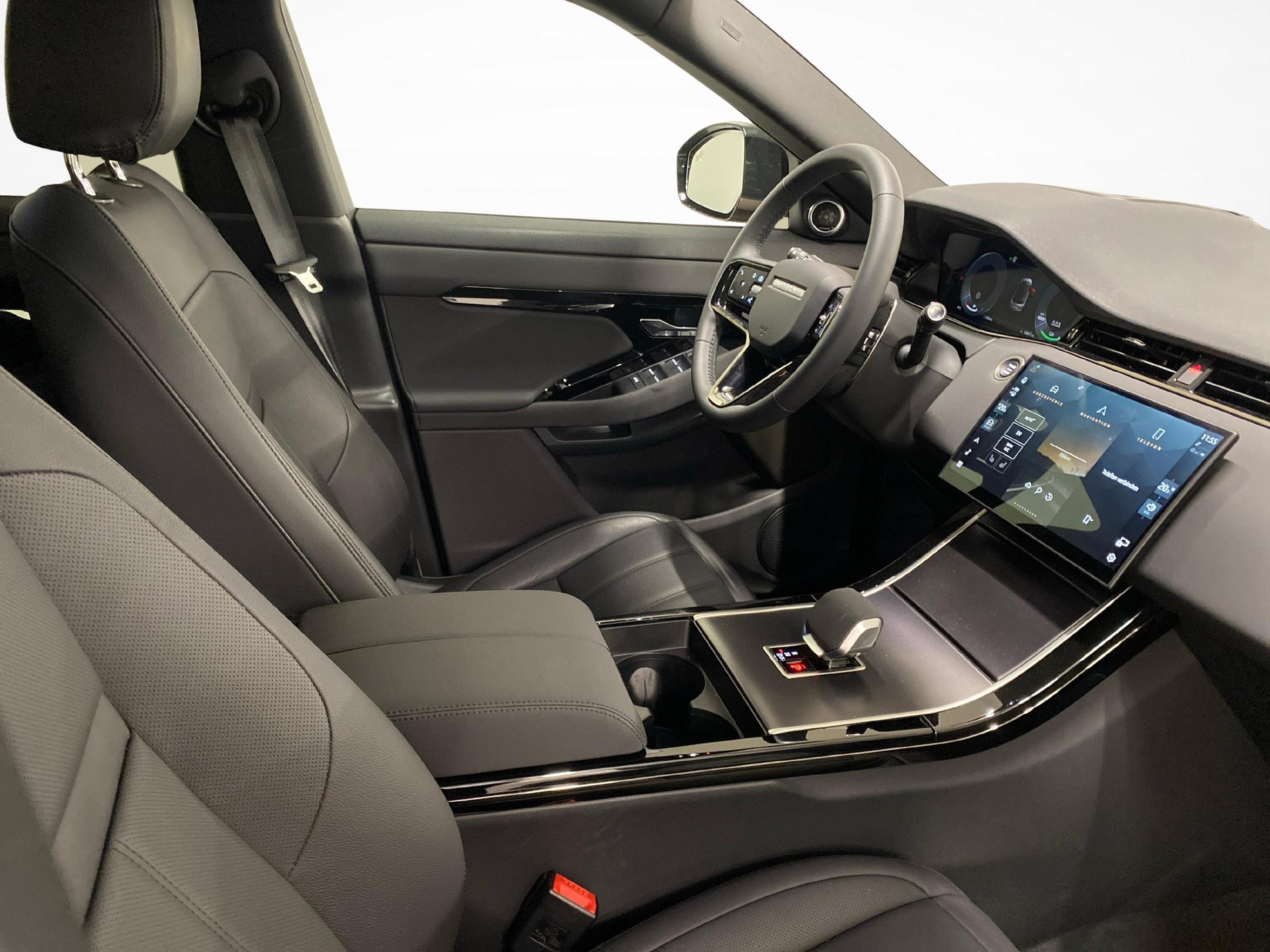 LAND ROVER Range Rover Evoque 1.5 T 270e Dynamic SE-image-9