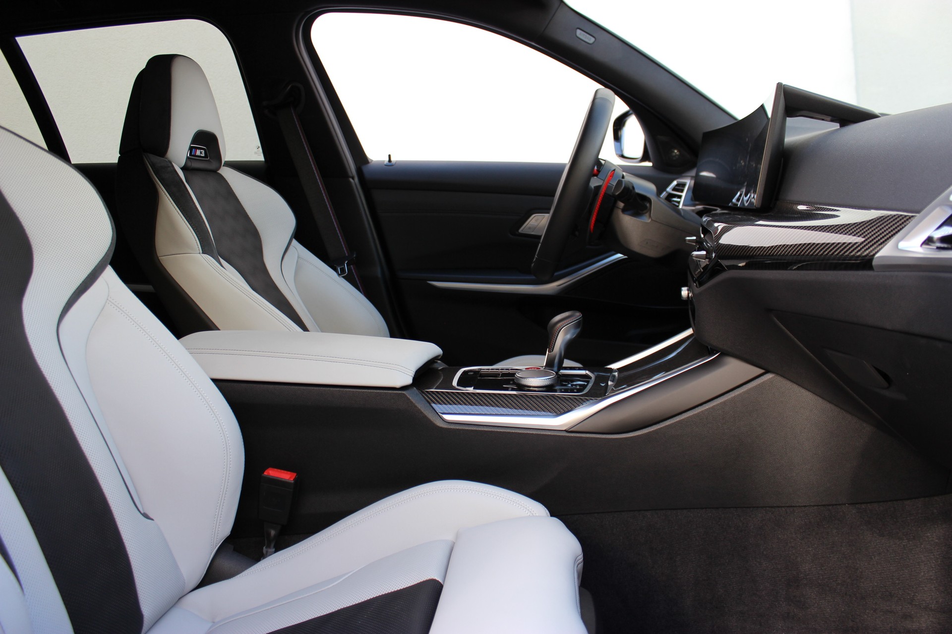 BMW M3 Touring xDrive Competition Individual *DRAVITGRAU METALLIC*-showroom-element-1