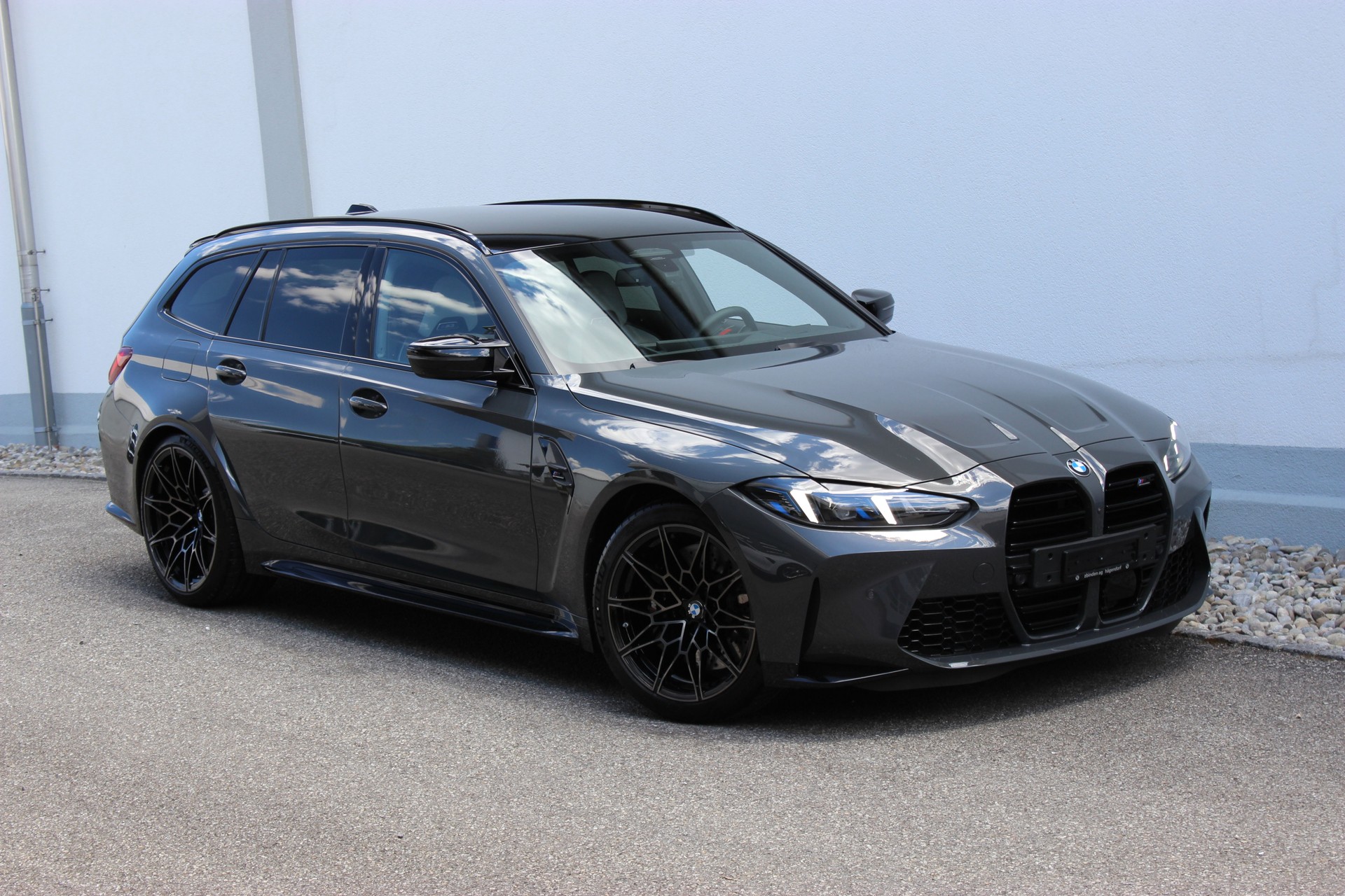 BMW M3 Touring xDrive Competition Individual *DRAVITGRAU METALLIC*-showroom-element-2
