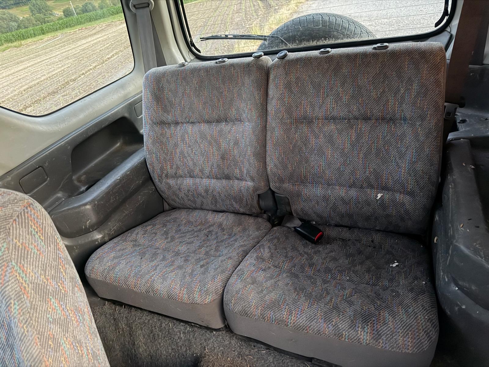 SUZUKI Jimny 1.3 16V JLX-image-10