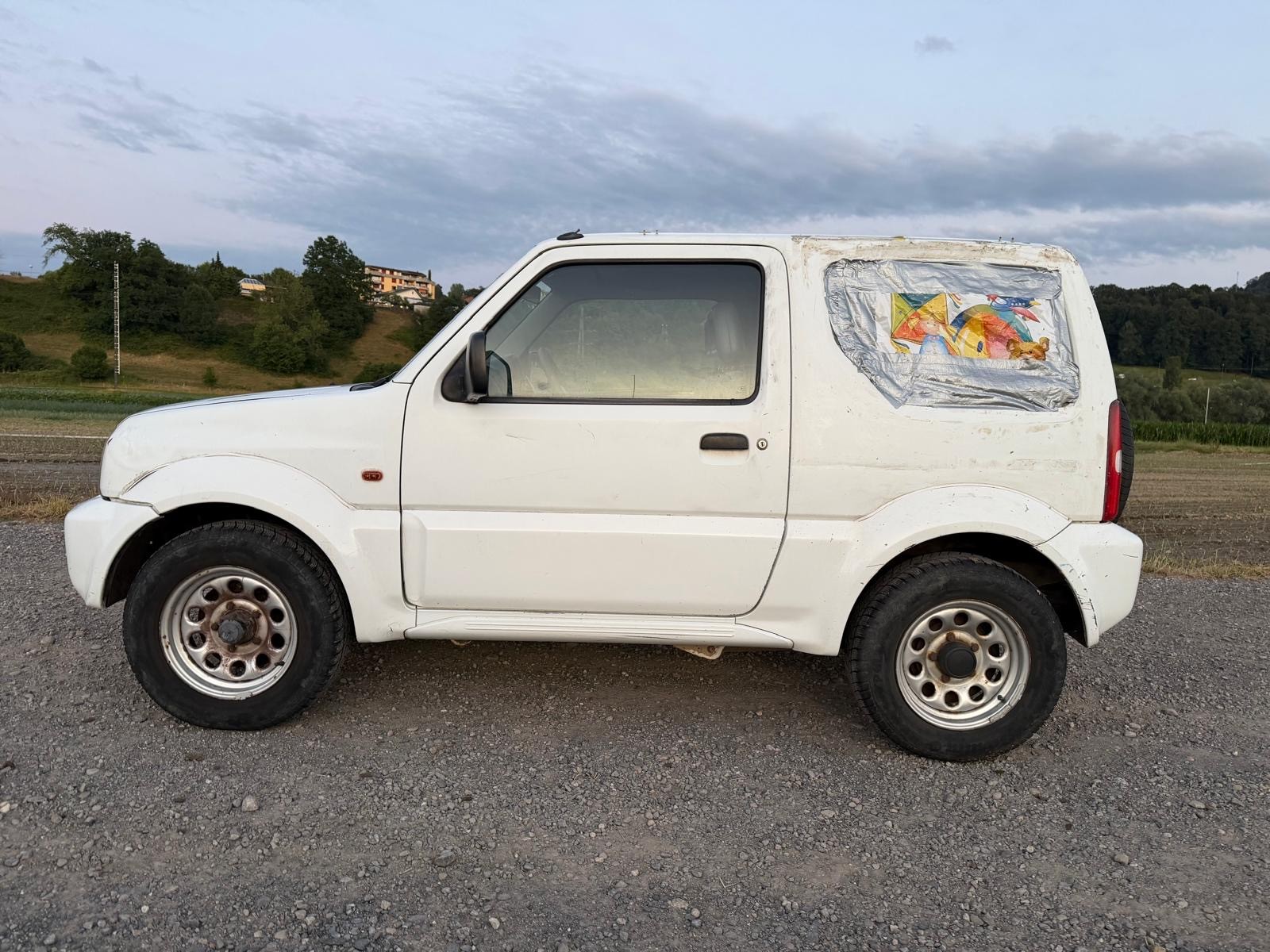 SUZUKI Jimny 1.3 16V JLX-image-3
