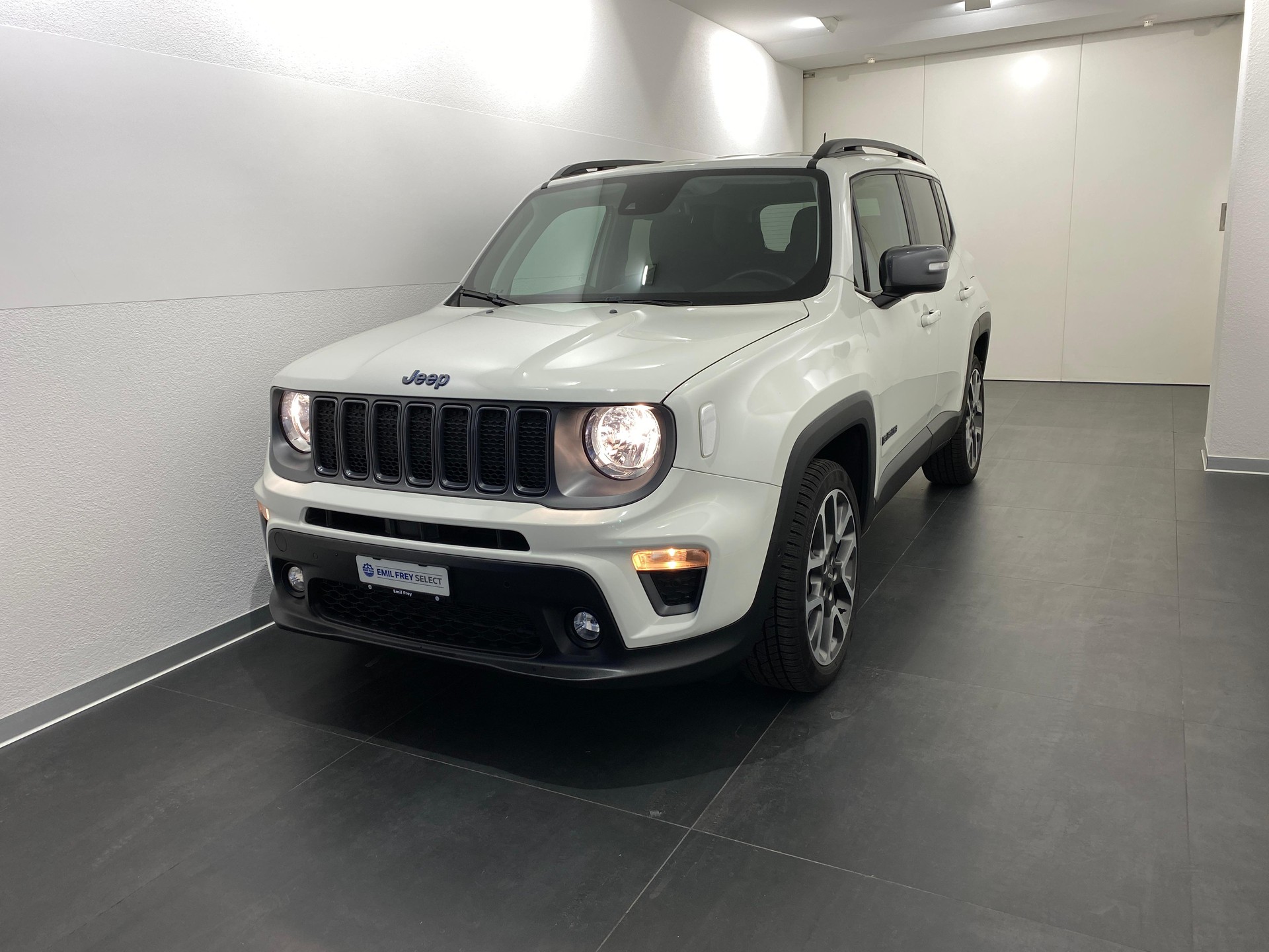 JEEP Renegade 1.3 S 4xe-image-10