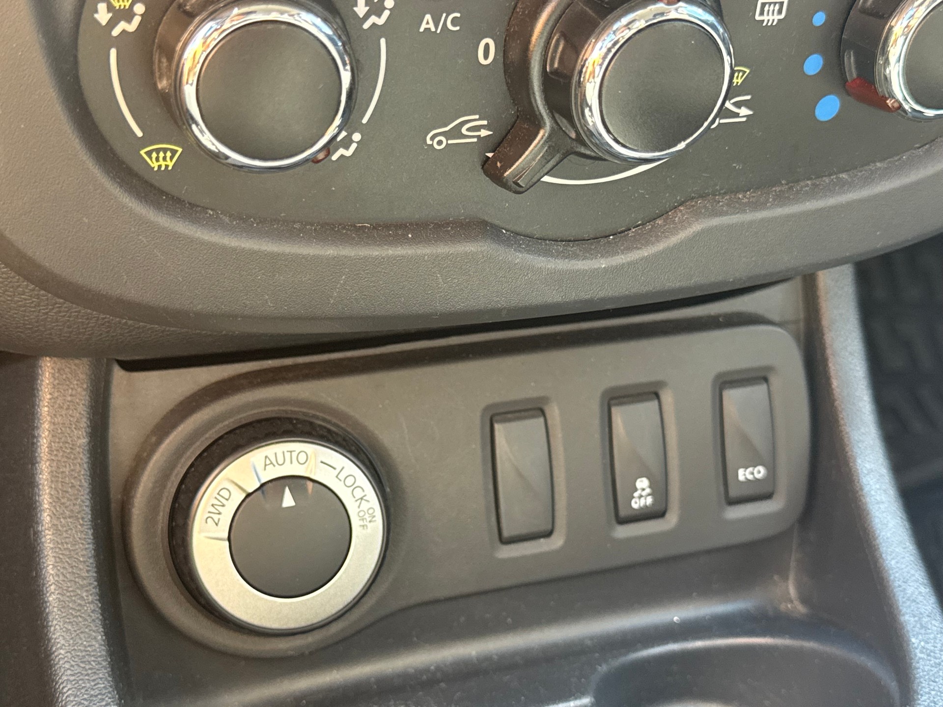 DACIA Duster 1.5 dCi Ambiance 4x4-image-10