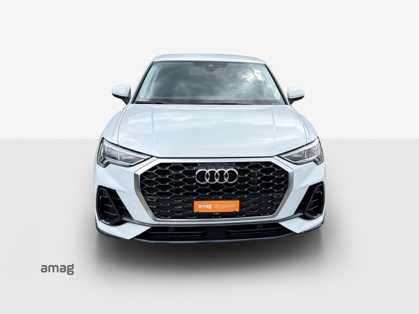 AUDI Q3 Sportback 35 TFSI Attraction S-tronic-image-6