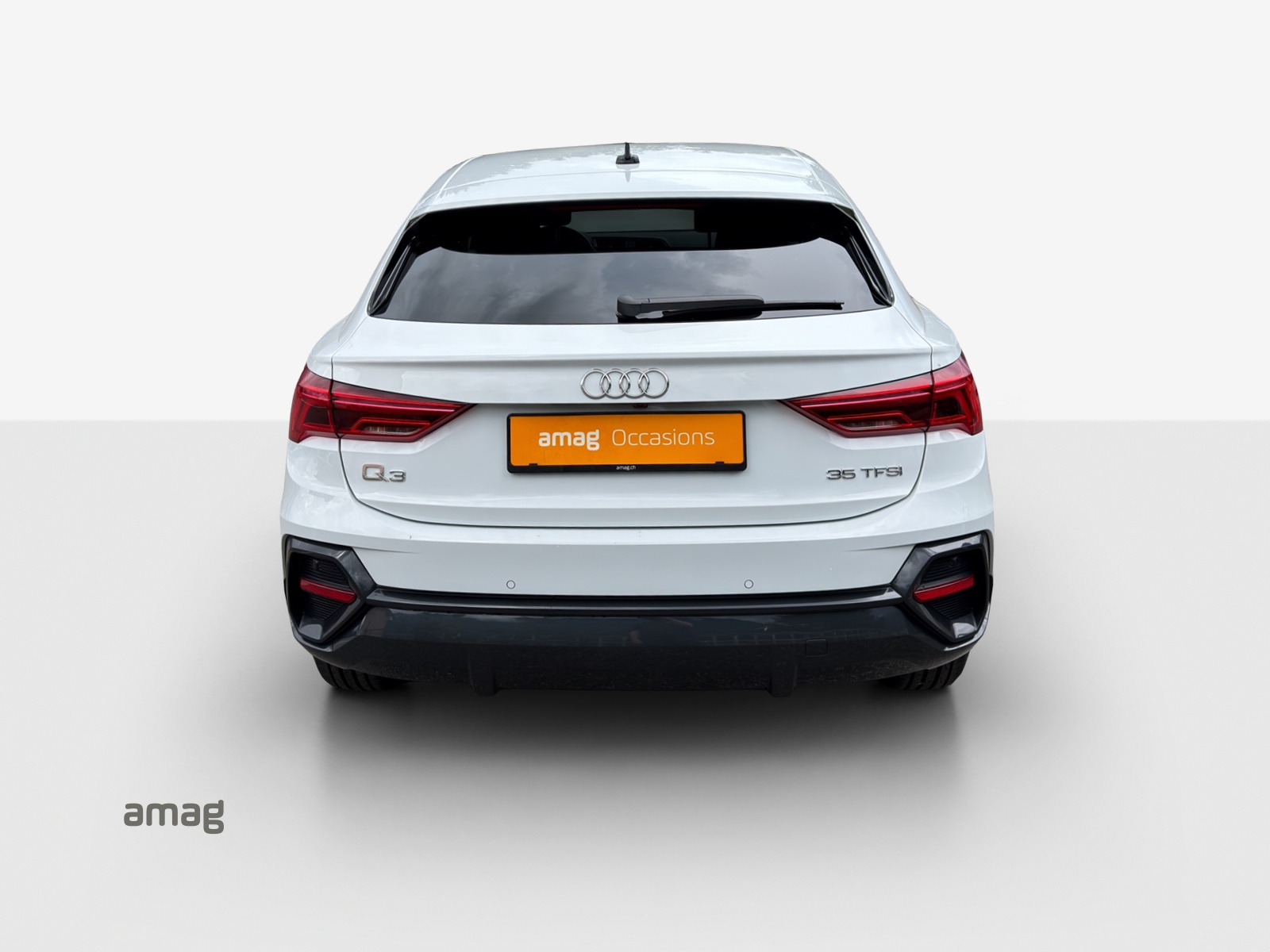 AUDI Q3 Sportback 35 TFSI Attraction S-tronic-image-3