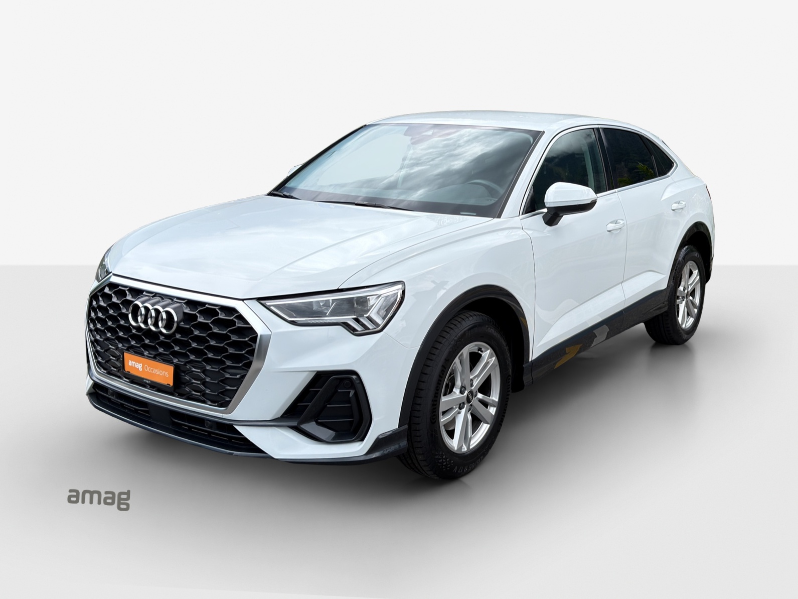 AUDI Q3 Sportback 35 TFSI Attraction S-tronic-image-0