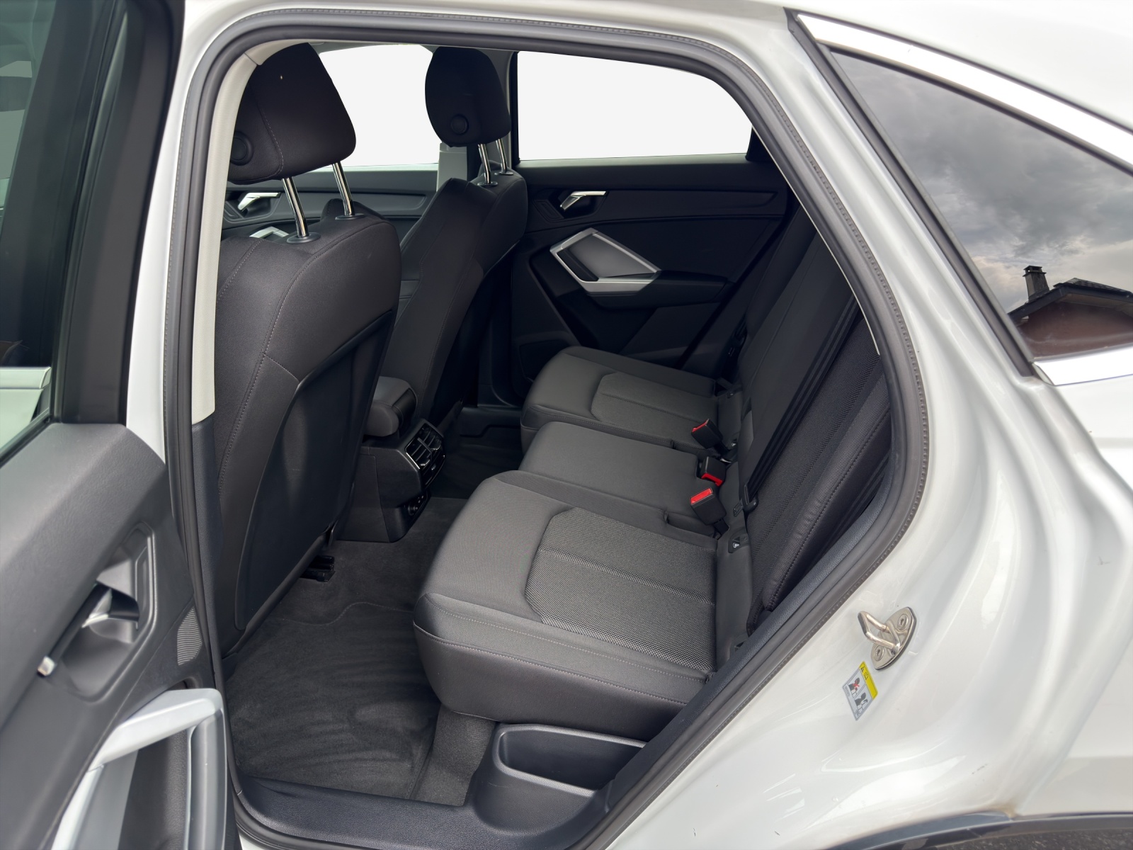 AUDI Q3 Sportback 35 TFSI Attraction S-tronic-image-11