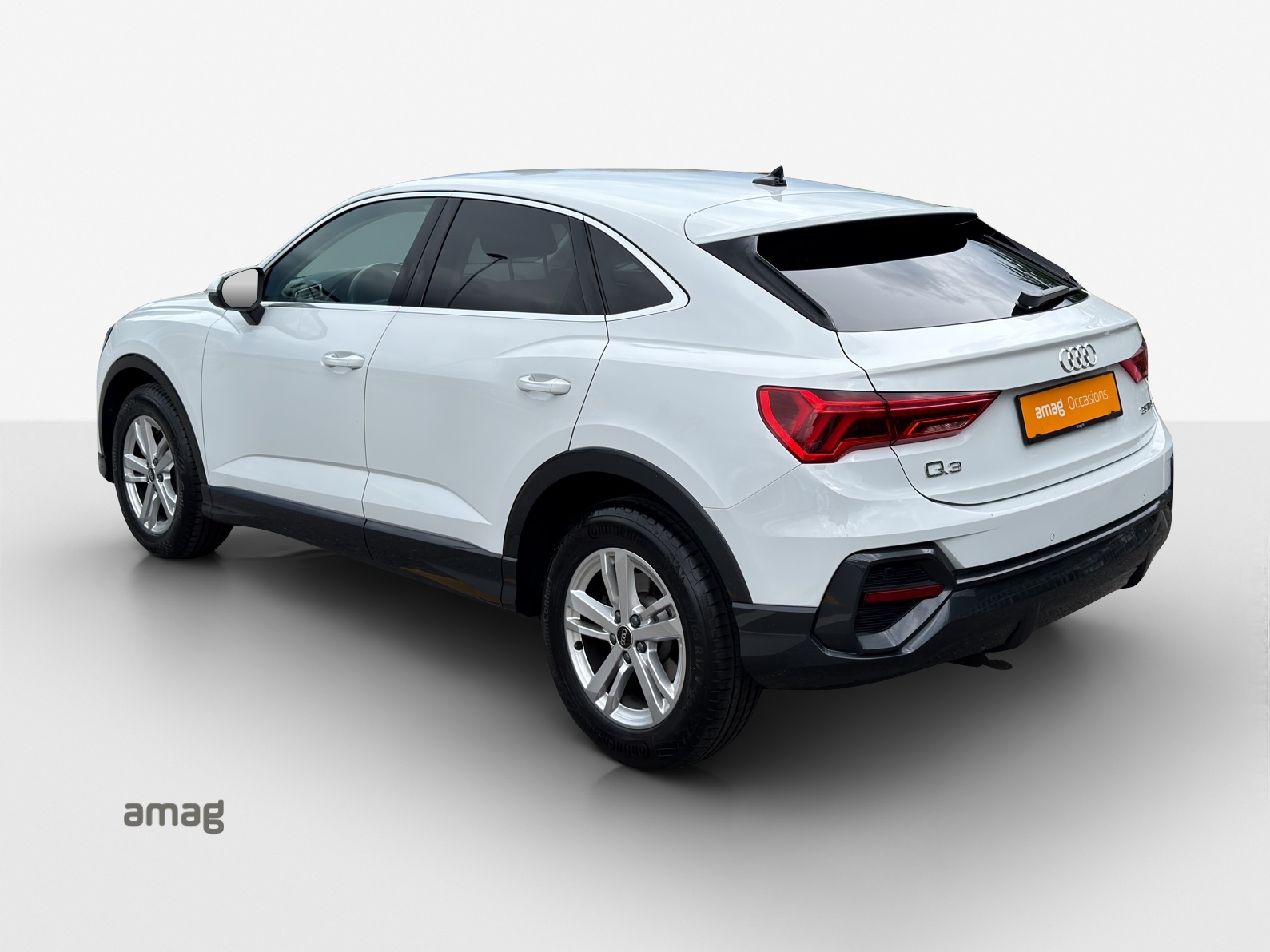 AUDI Q3 Sportback 35 TFSI Attraction S-tronic-image-2