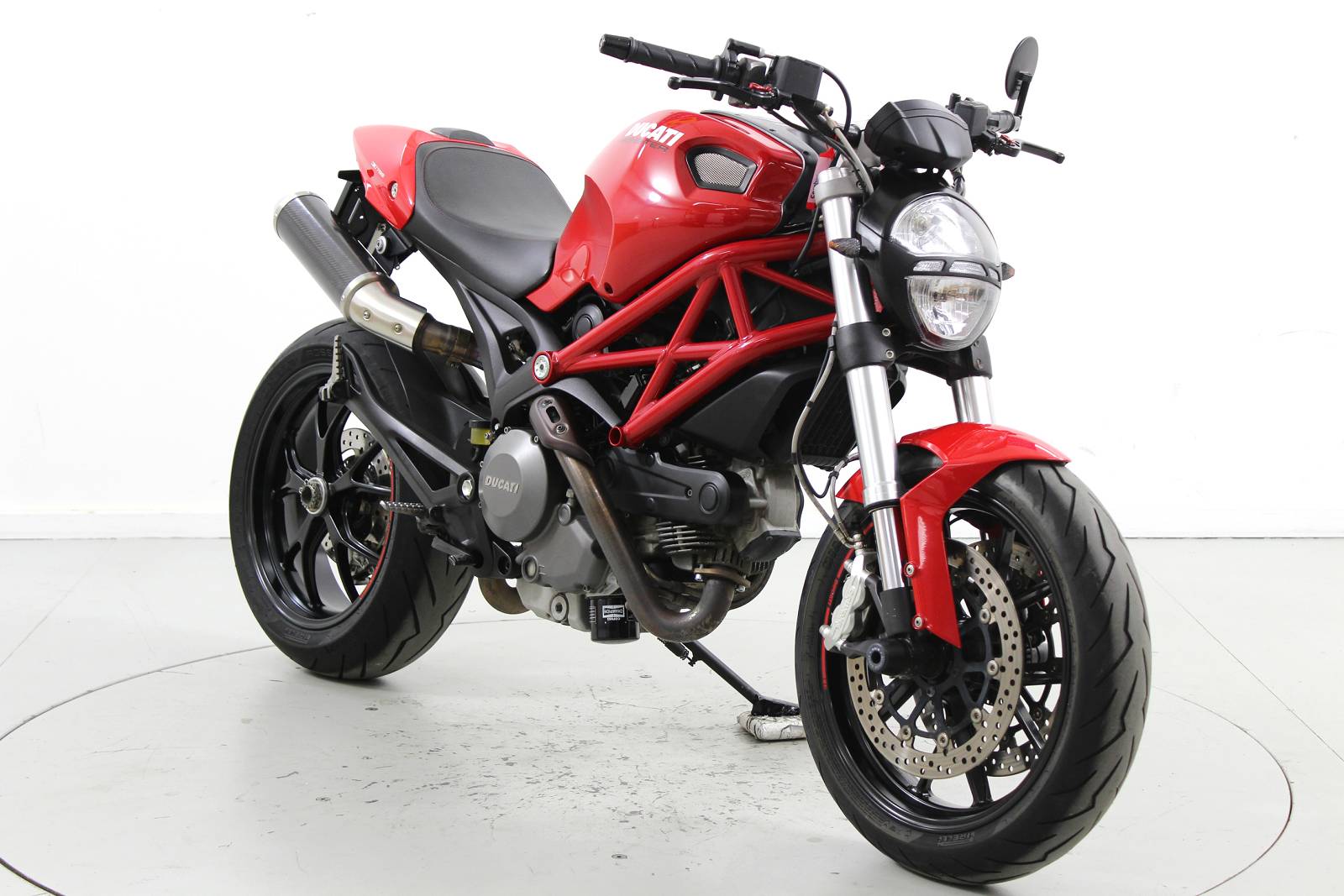 DUCATI Ducati Monster 796-showroom-element-1