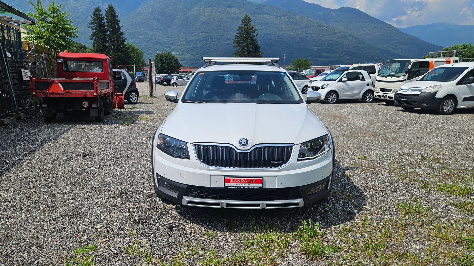 SKODA Octavia Combi 2.0 TDI Scout 4x4 DSG-image-0