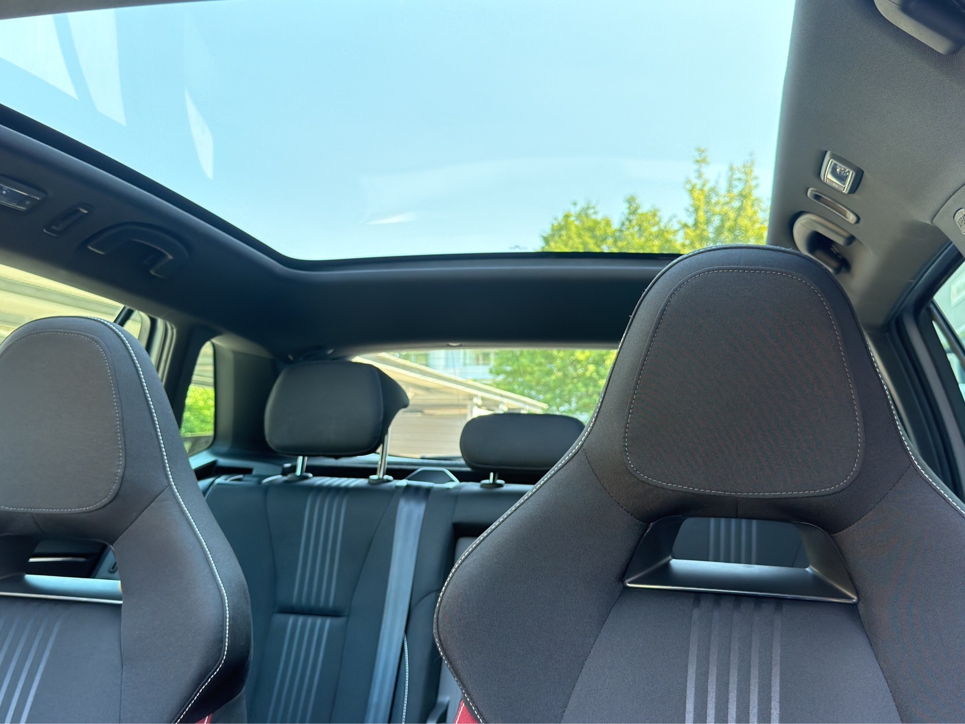 SKODA Kamiq 1.5 TSI Monte Carlo DSG-image-8