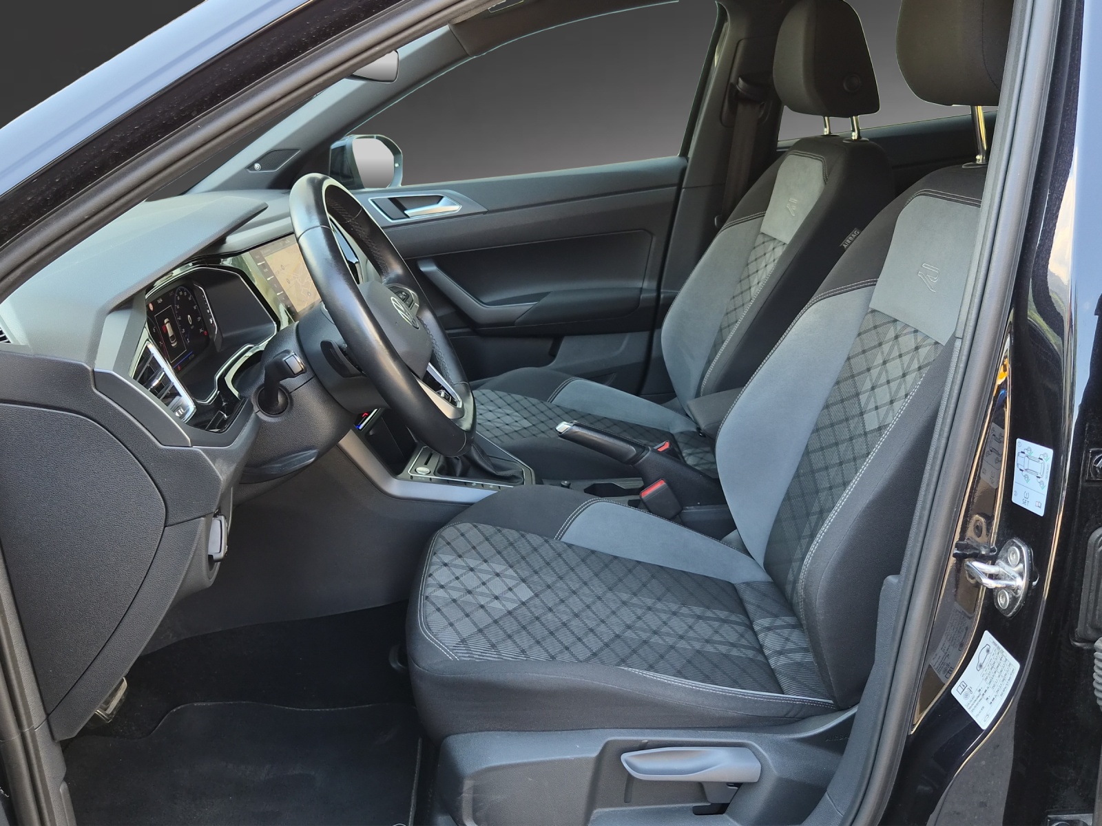 VW Taigo 1.5 TSI R-Line DSG-image-5