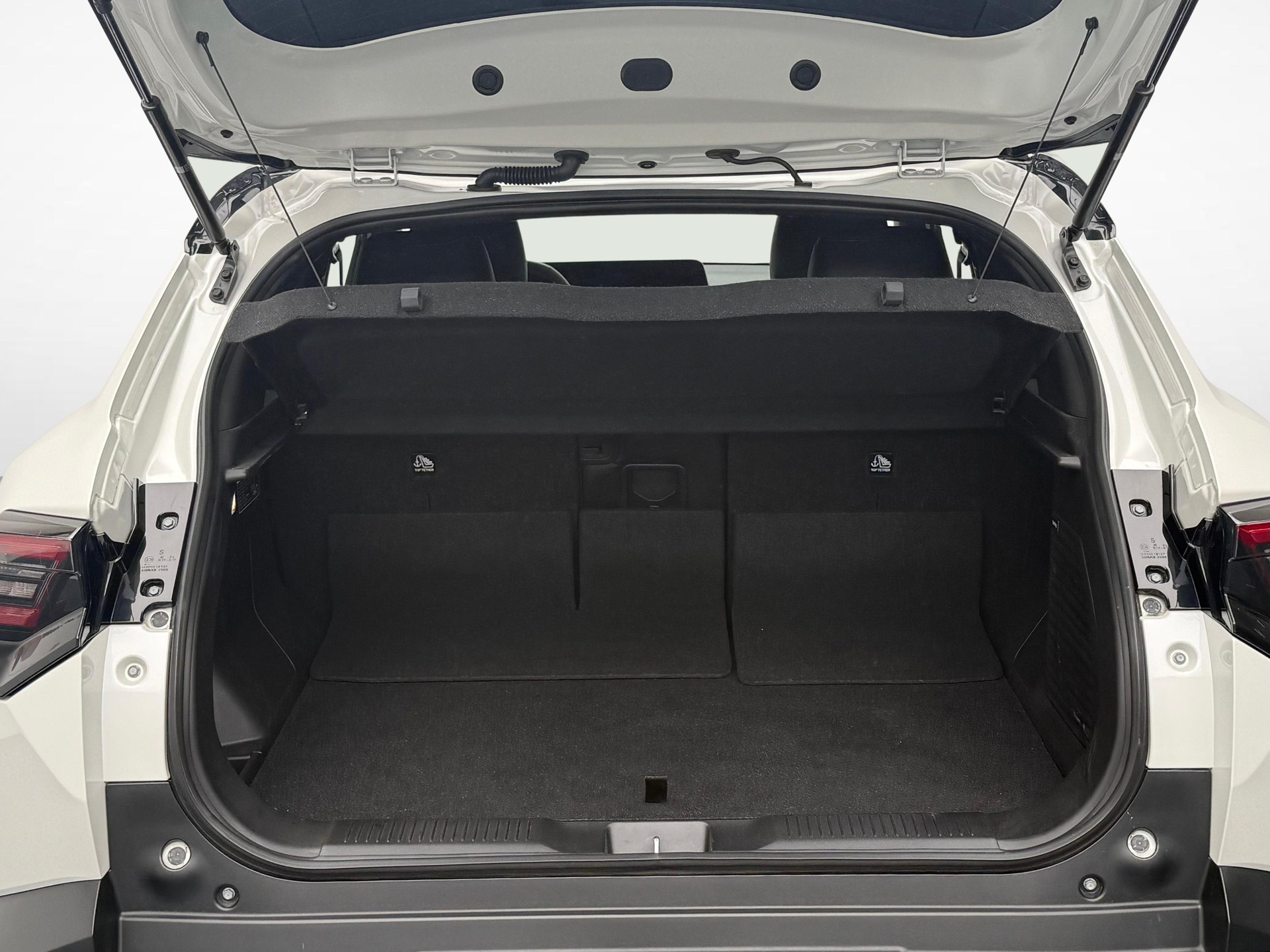 SUZUKI e Vitara Compact Top 4x4-image-11