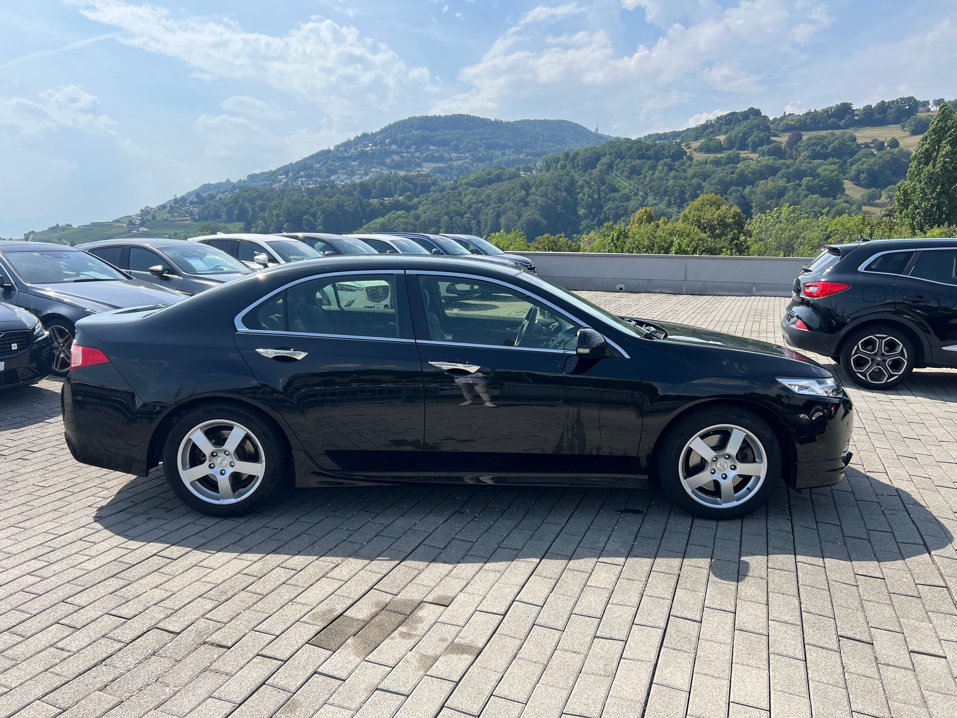 HONDA Accord 2.4i 16V Type-S Advanced Safety Edition A-image-1