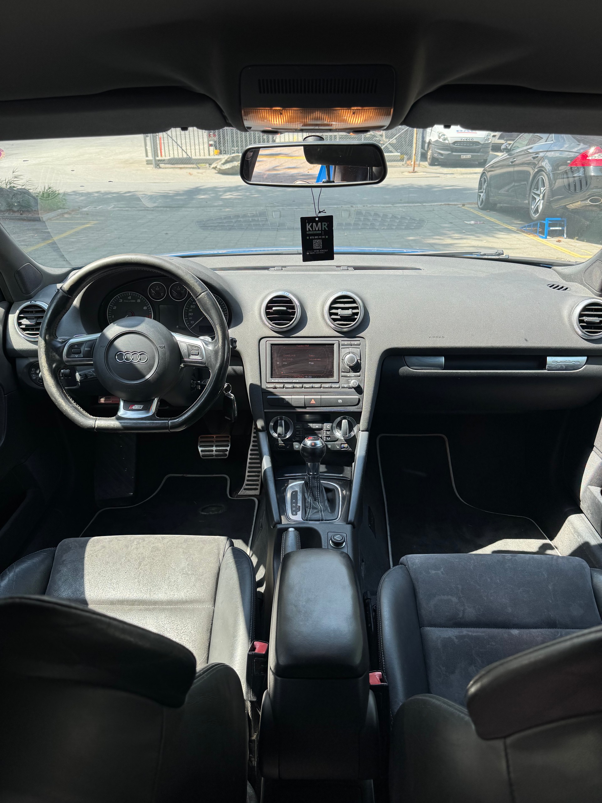 AUDI S3 2.0 TFSI quattro S-tronic-image-5