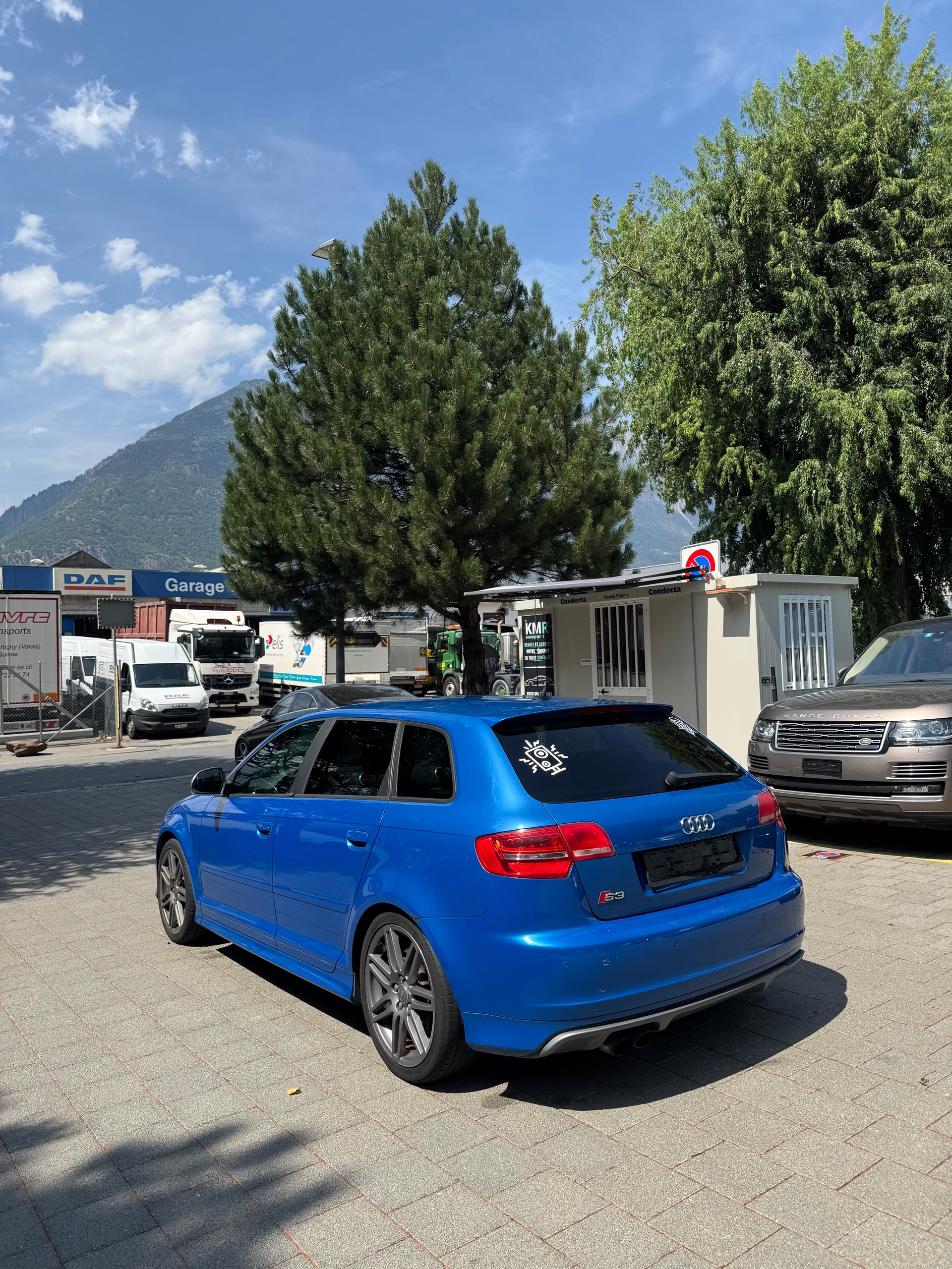 AUDI S3 2.0 TFSI quattro S-tronic-image-3