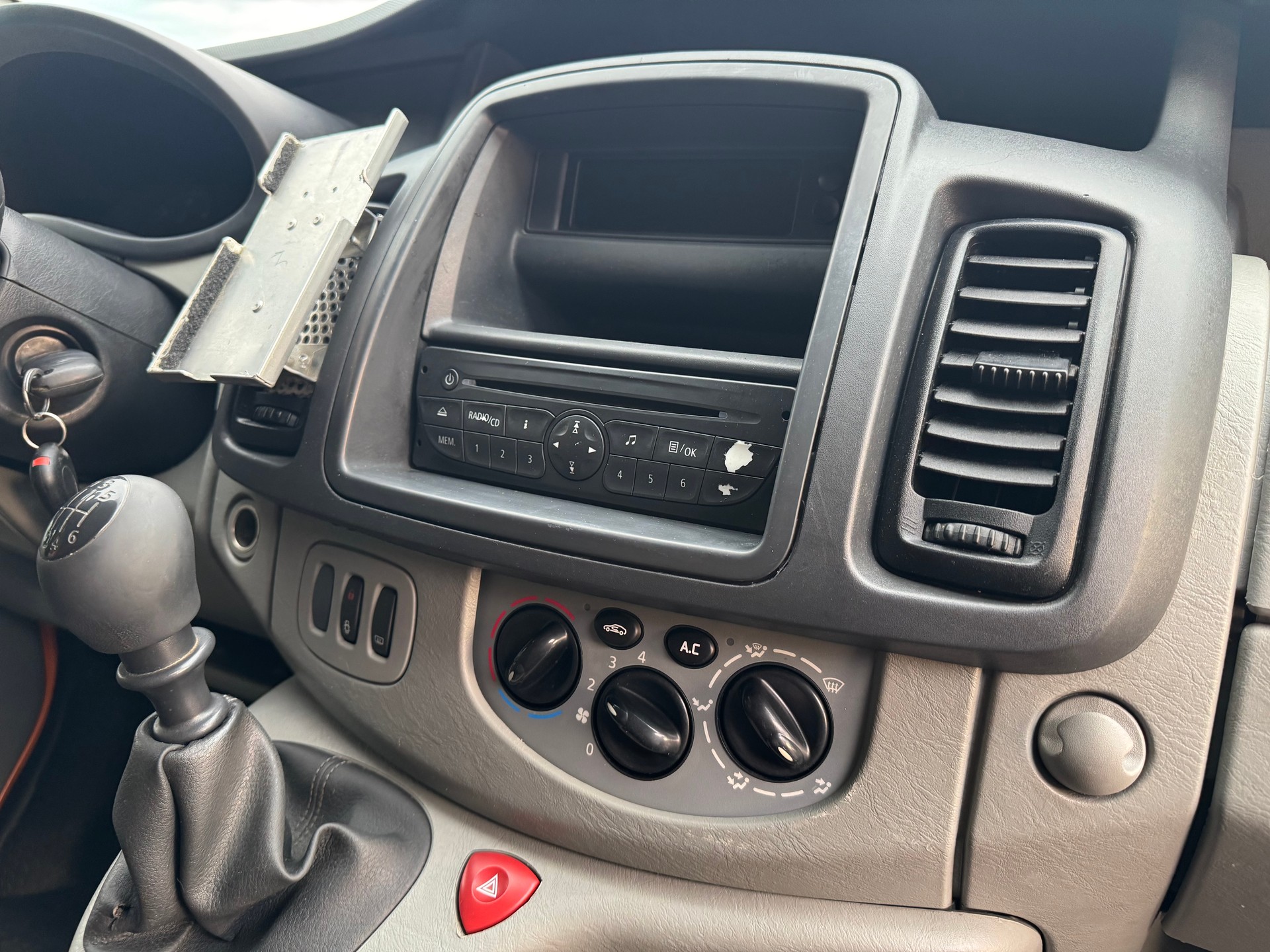OPEL Vivaro 2.0 CDTI 2.7t L1H1-image-7