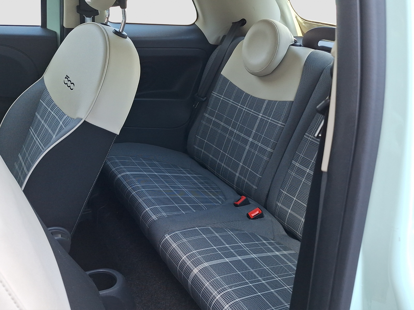 FIAT 500 C 0.9 T TwinAir Pop Star-image-10