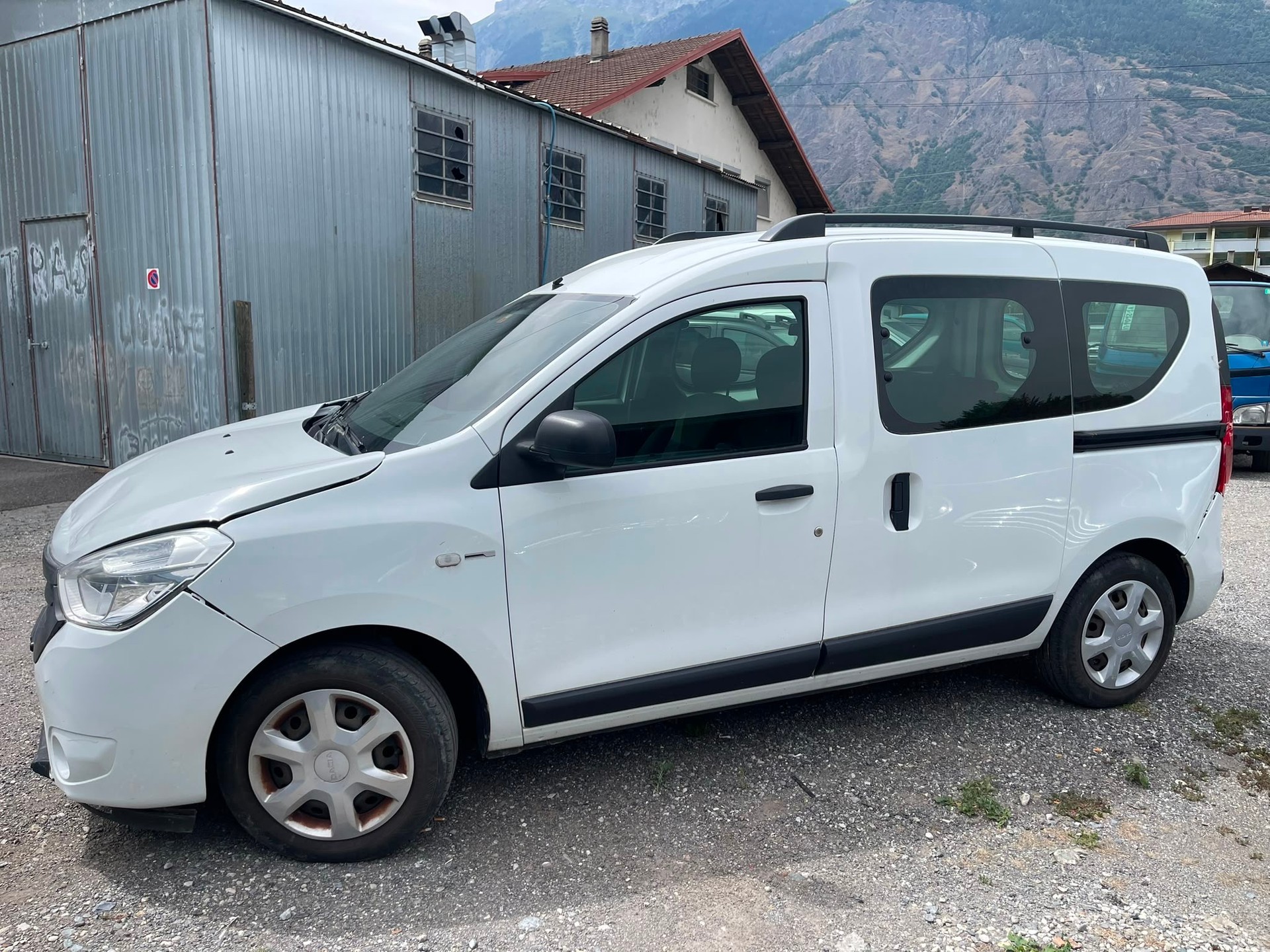 DACIA Dokker 1.6 16V Celebration-image-2