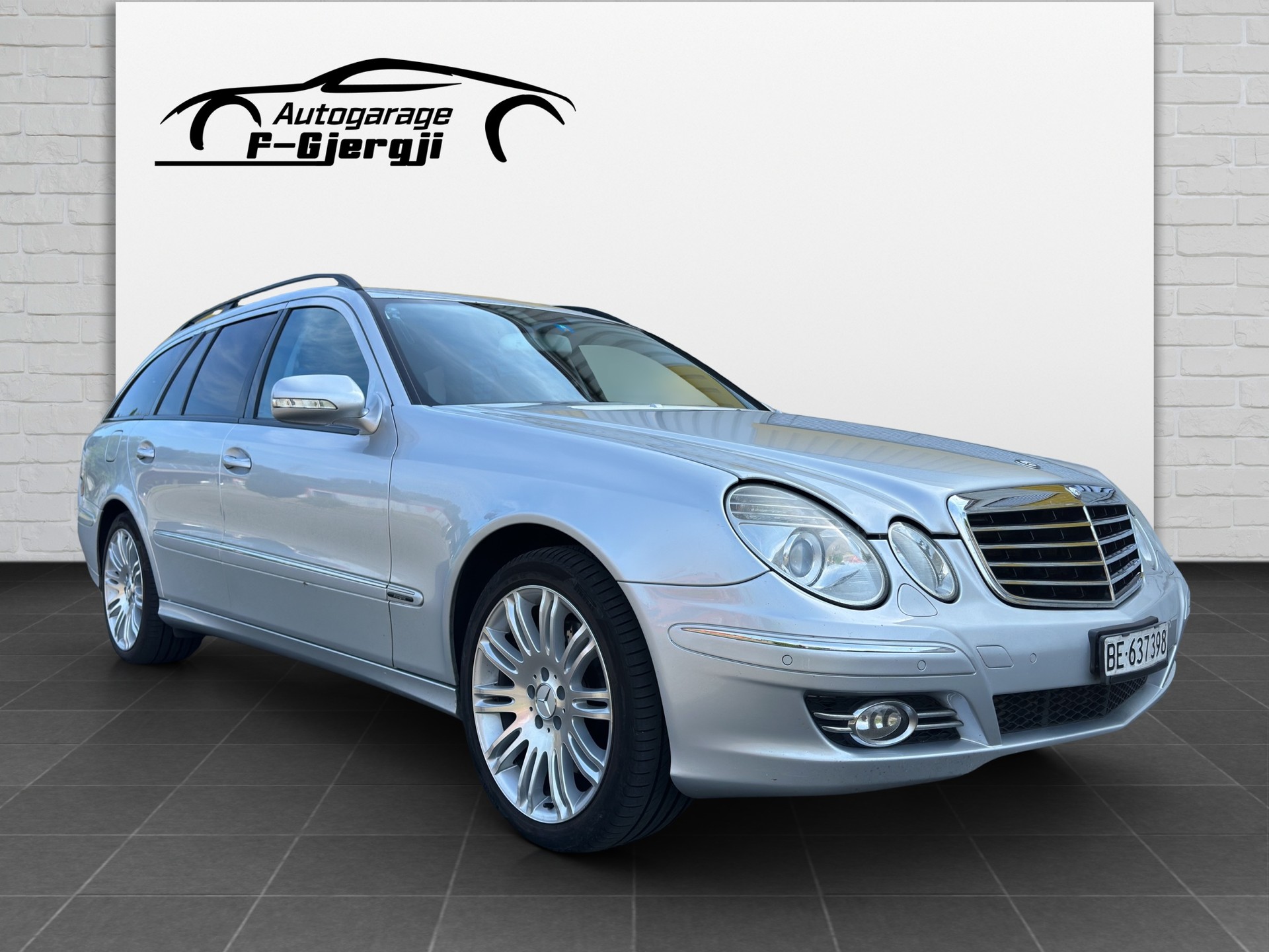 MERCEDES-BENZ E 320 CDI Avantgarde 4Matic Automatic-showroom-element-1