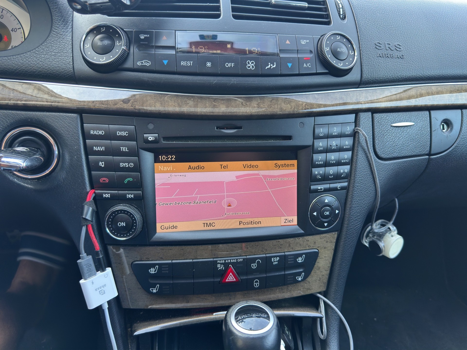 MERCEDES-BENZ E 320 CDI Avantgarde 4Matic Automatic-image-8