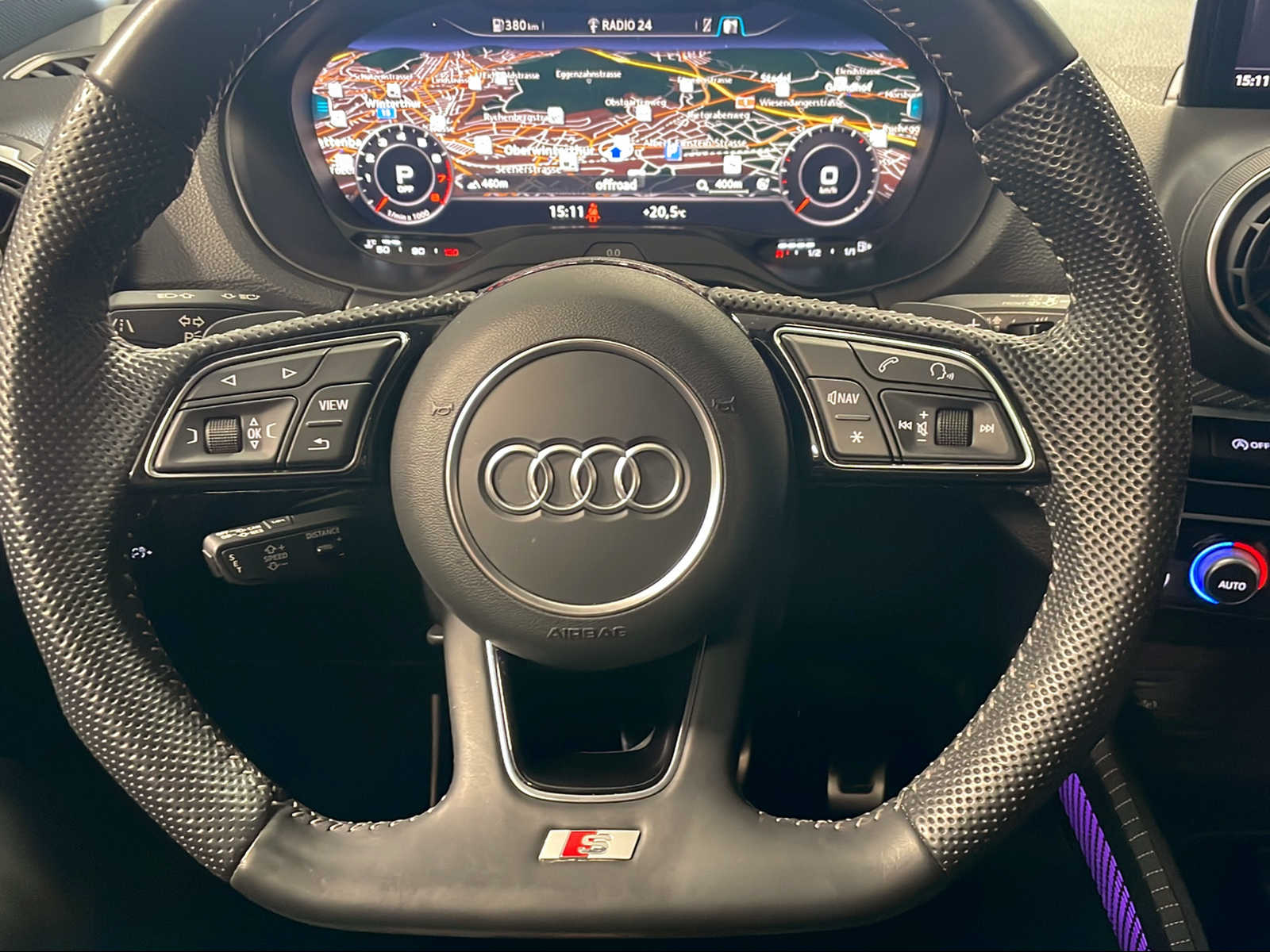 AUDI Q2 2.0 40 TFSI Sport quattro S-Tronic-image-5
