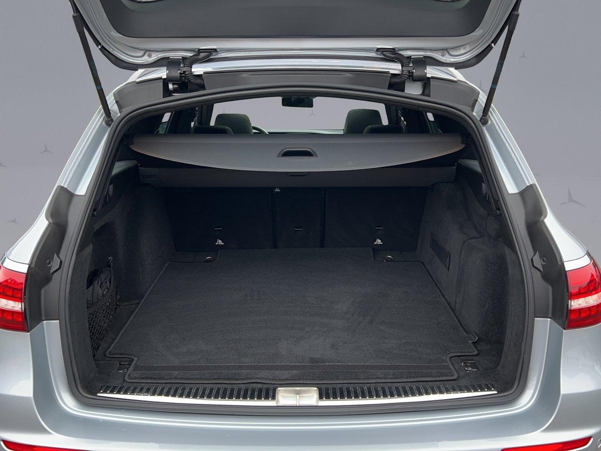 MERCEDES-BENZ E 53 AMG 4matic+ Kombi-image-17