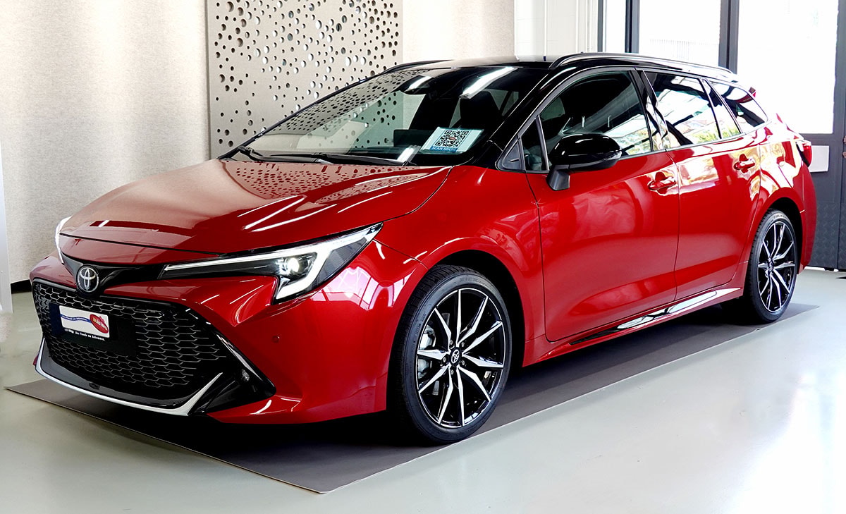 TOYOTA Corolla Touring Sports 2.0 HSD GR Sport e-CVT
