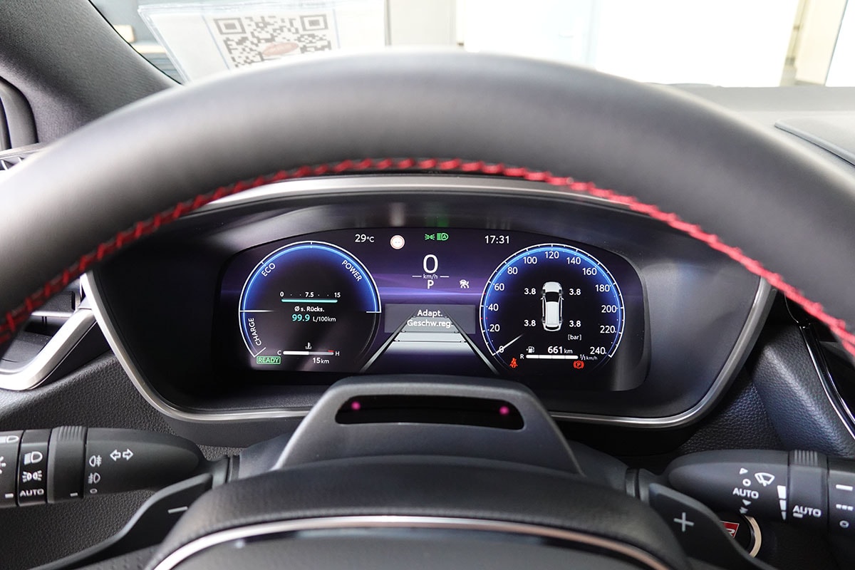 TOYOTA Corolla Touring Sports 2.0 HSD GR Sport e-CVT-image-12