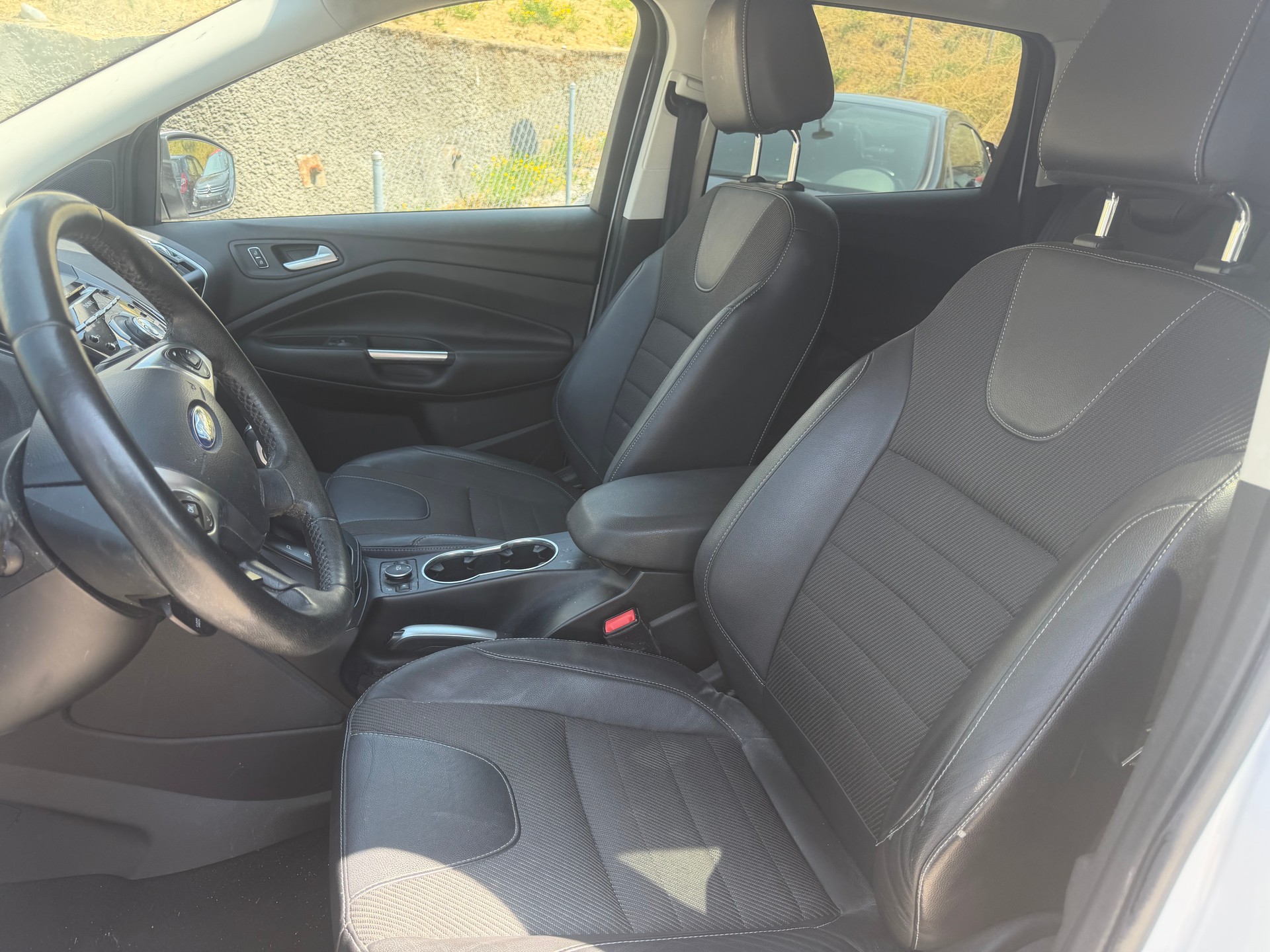 FORD Kuga 2.0 TDCi Titanium S 4WD PowerShift-image-4