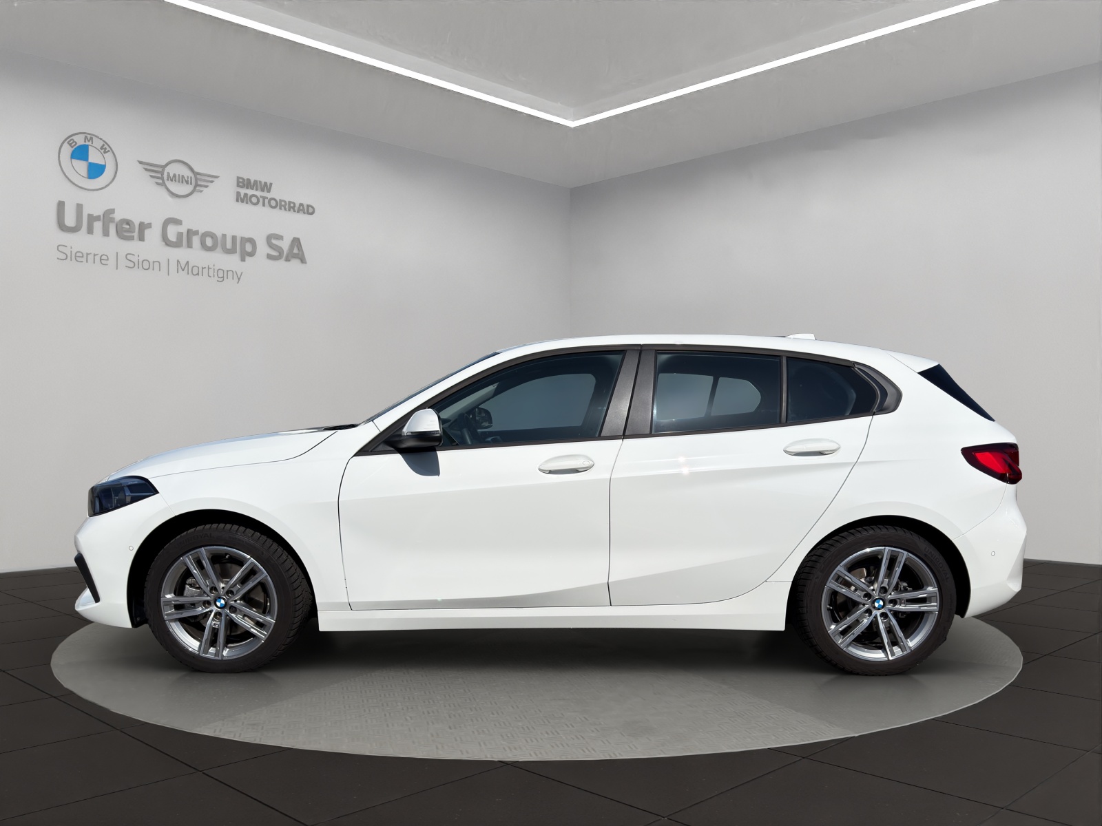 BMW 118i Steptronic (CH)-image-1