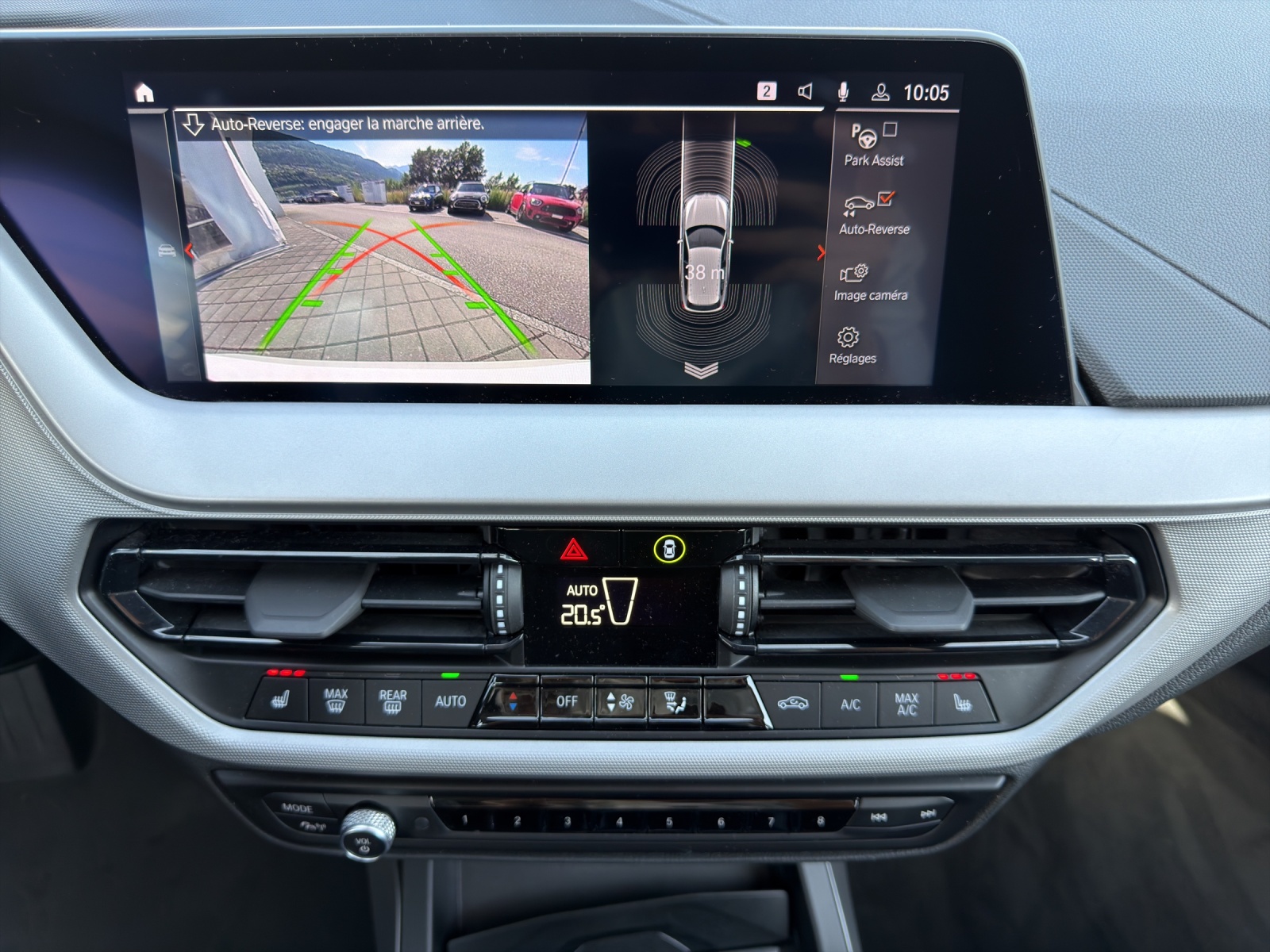 BMW 118i Steptronic (CH)-image-14