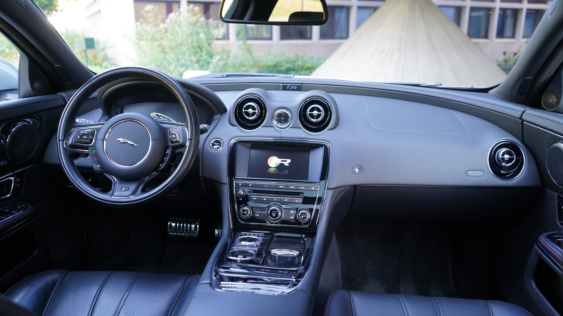 JAGUAR XJR 5.0 V8 S/C-image-24