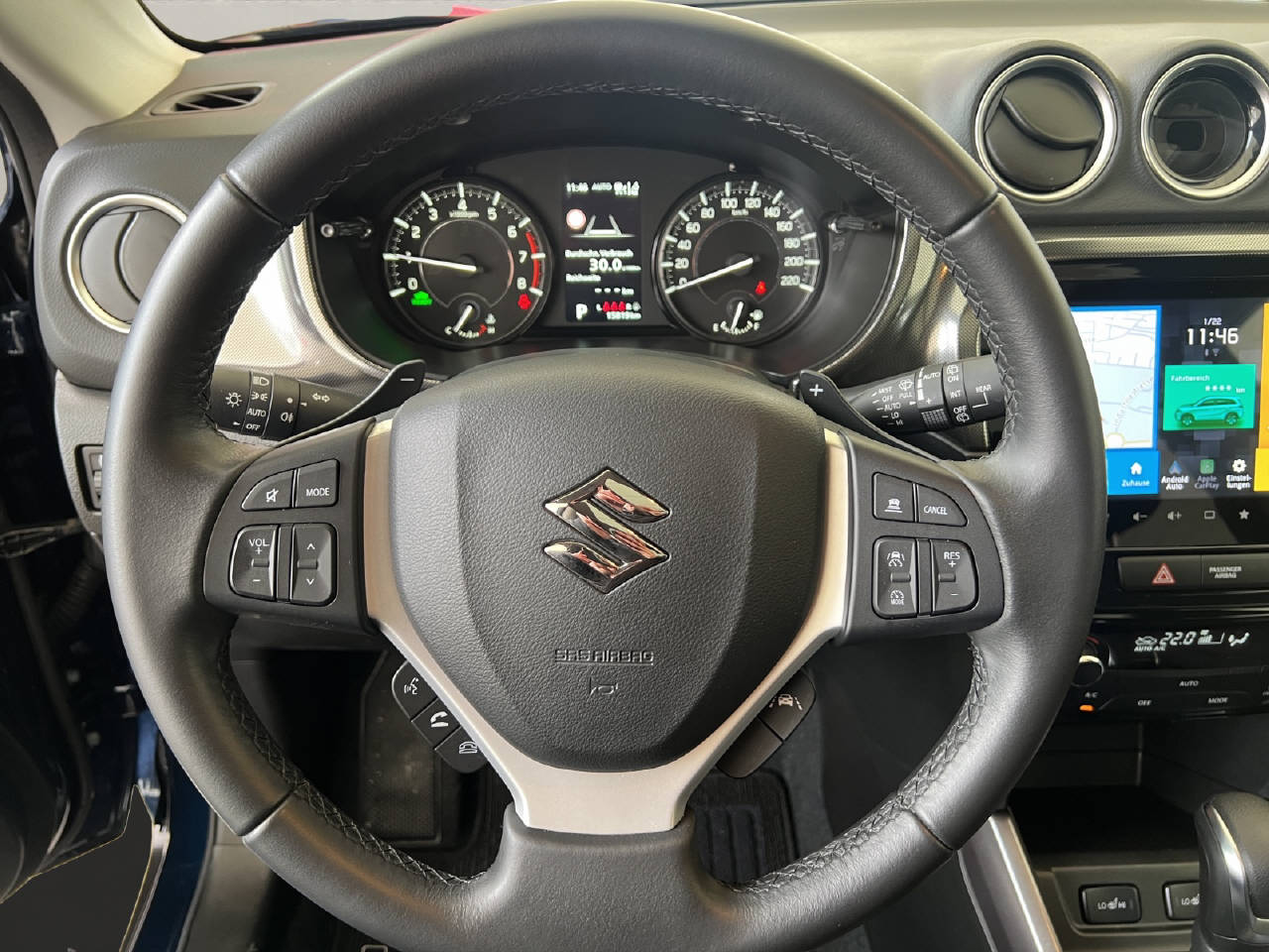 SUZUKI Vitara 1.5 AGS 4x4 Mild-Hybrid GLX Pano-image-13