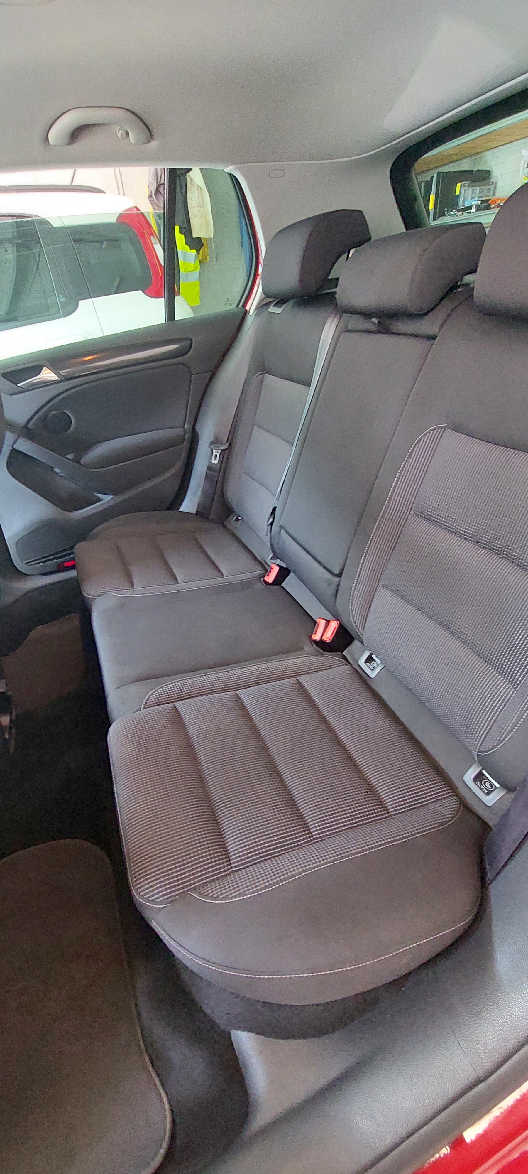 VW 2.0 TDI 140 CR Comfl. 4motion-image-4