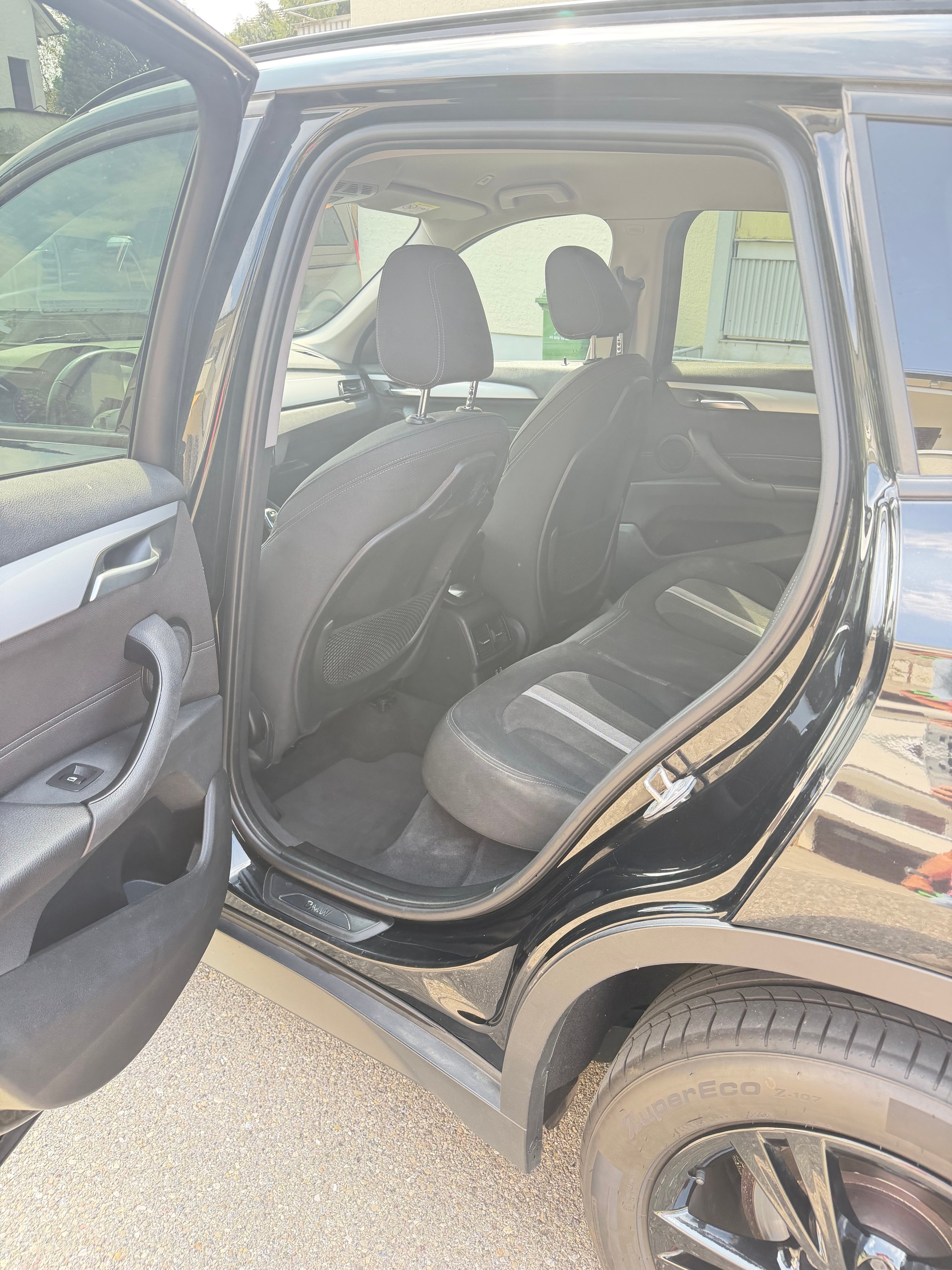 BMW X1 sDrive 18i Essential Edition Steptronic DSK/ FRISCH AB MFK. 31. 07. 2026. & SERVICE-image-10
