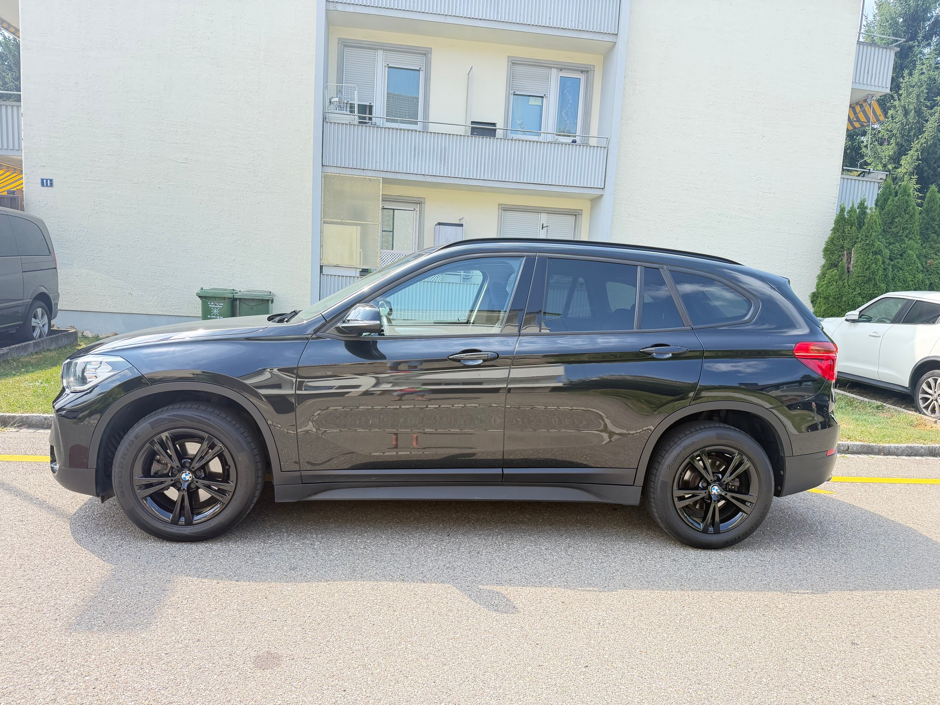 BMW X1 sDrive 18i Essential Edition Steptronic DSK/ FRISCH AB MFK. 31. 07. 2026. & SERVICE-image-2