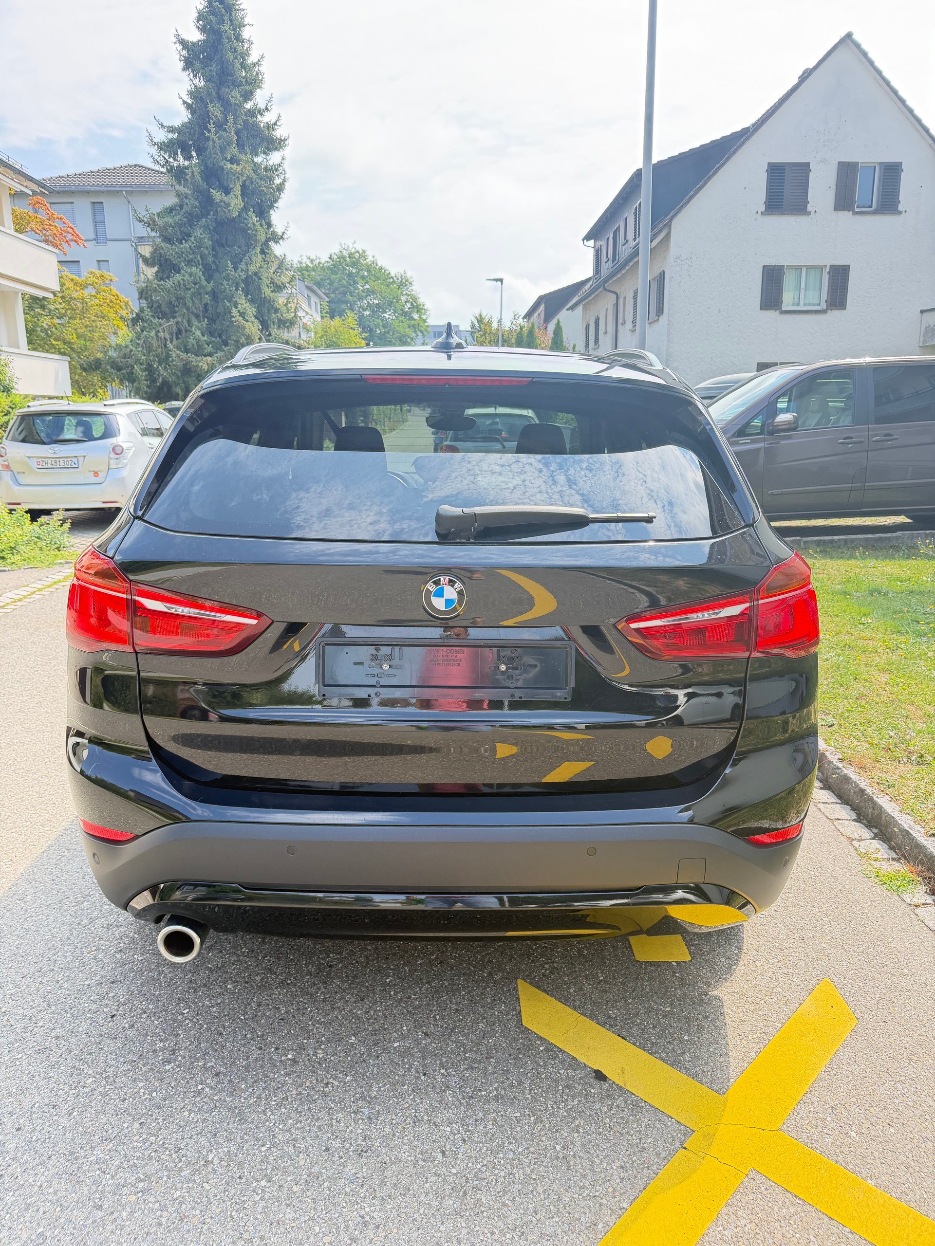 BMW X1 sDrive 18i Essential Edition Steptronic DSK/ FRISCH AB MFK. 31. 07. 2026. & SERVICE-image-4