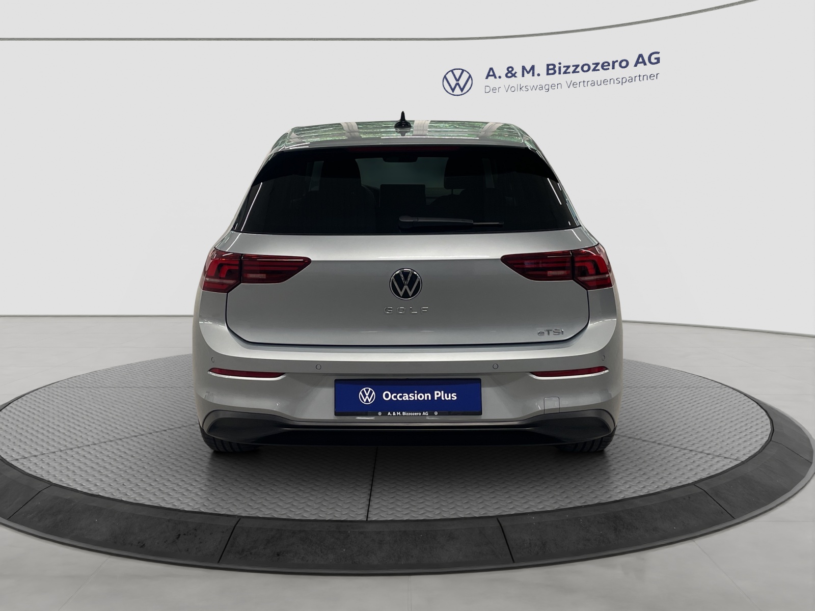 VW Golf 1.5 e TSI mHEV United DSG-image-3