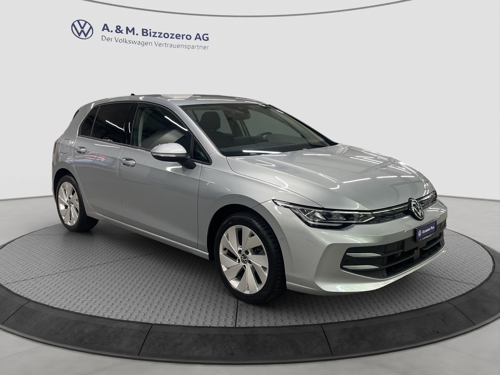 VW Golf 1.5 e TSI mHEV United DSG-image-6