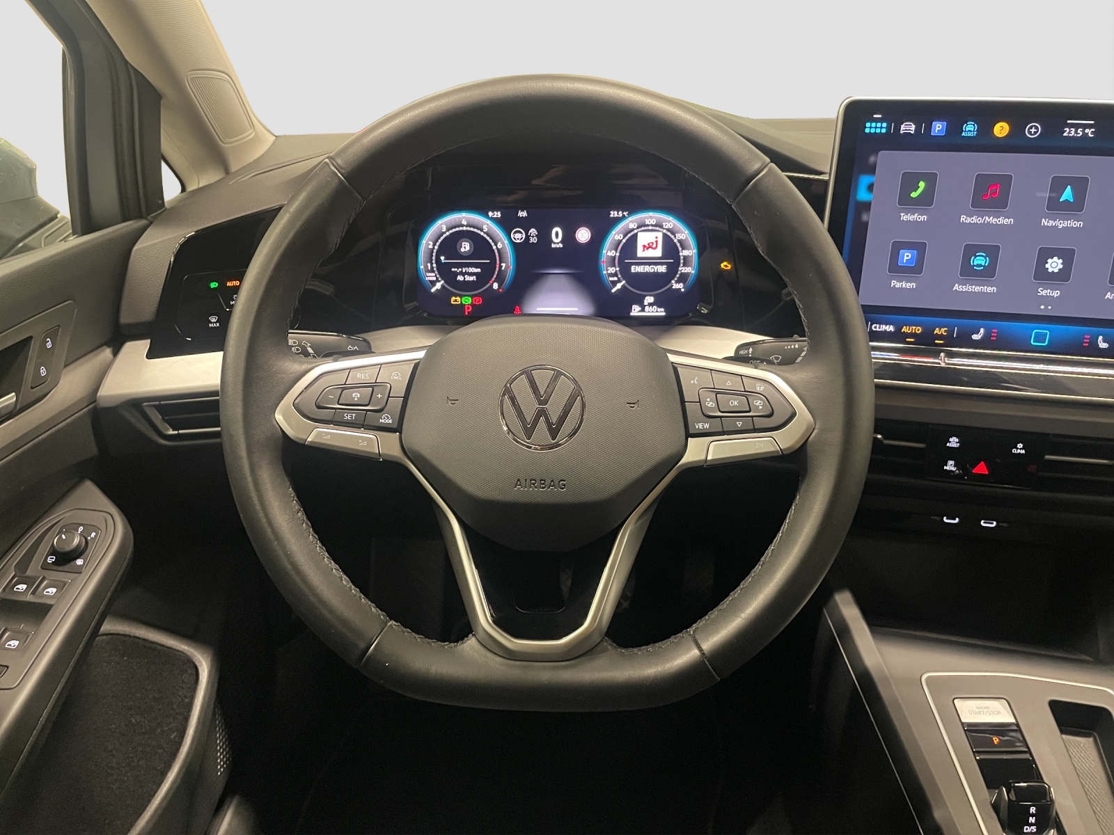 VW Golf 1.5 e TSI mHEV United DSG-image-9